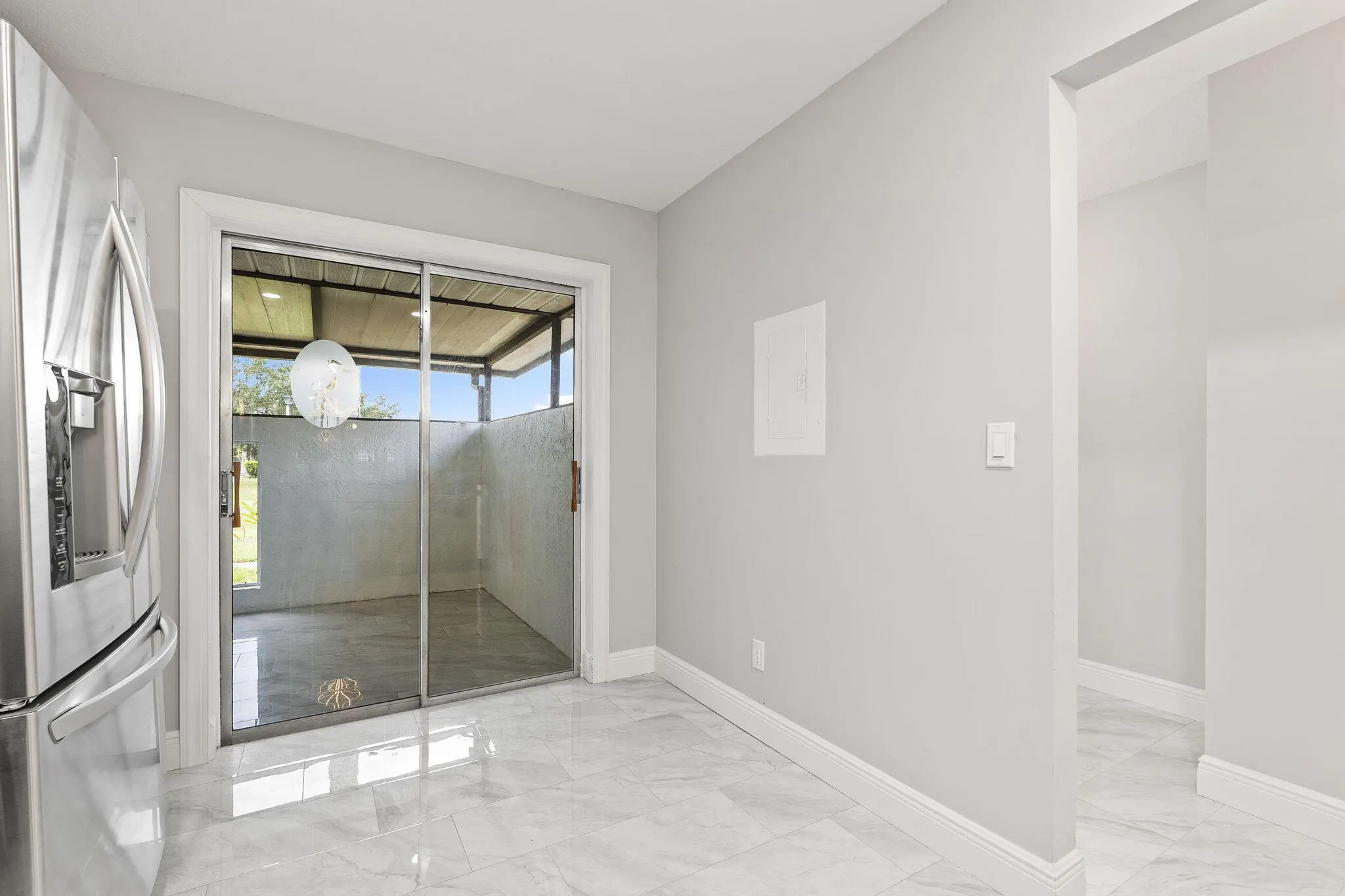 5842 Moss Court, #9