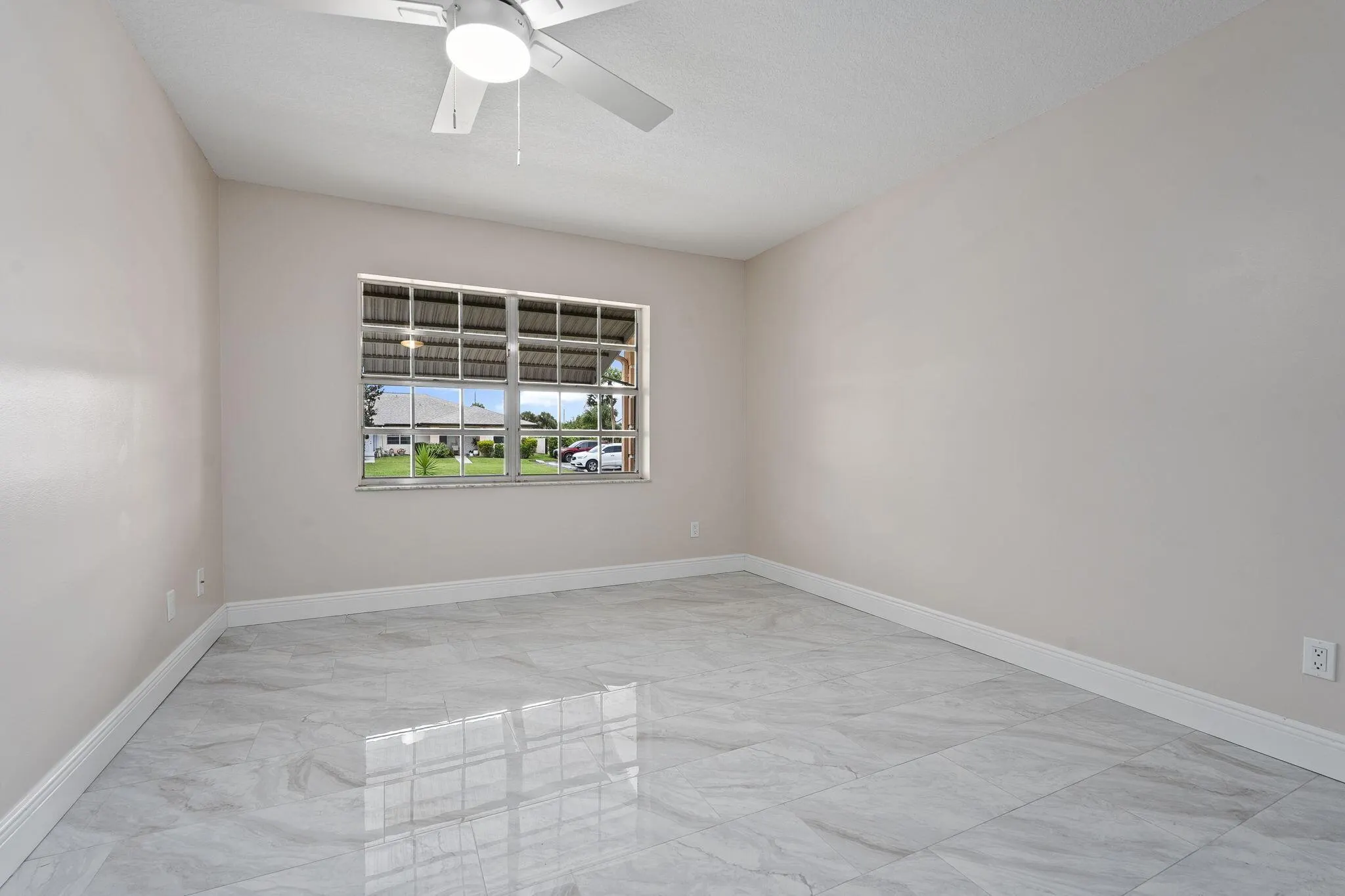 5842 Moss Court, #9