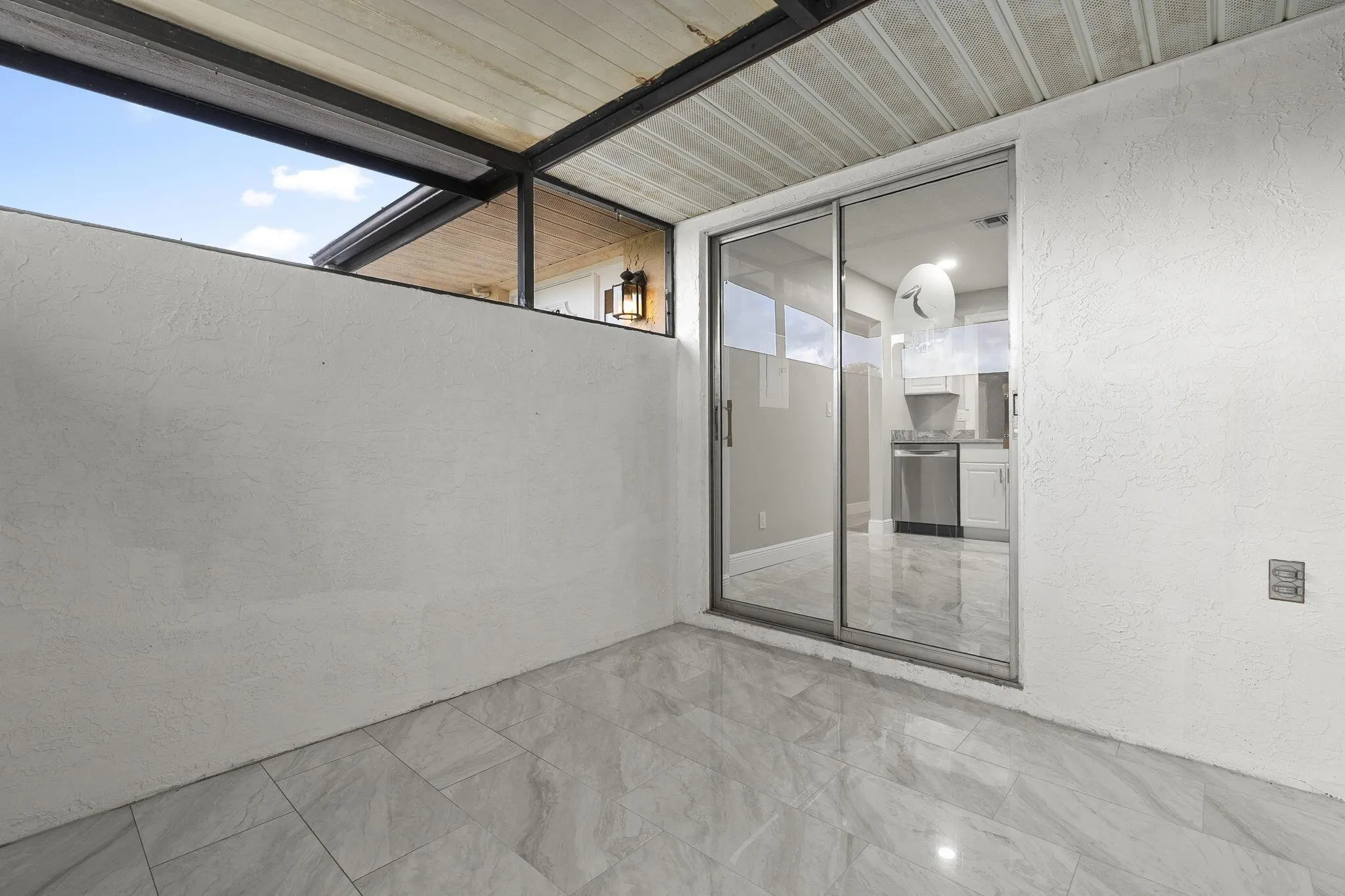 5842 Moss Court, #9