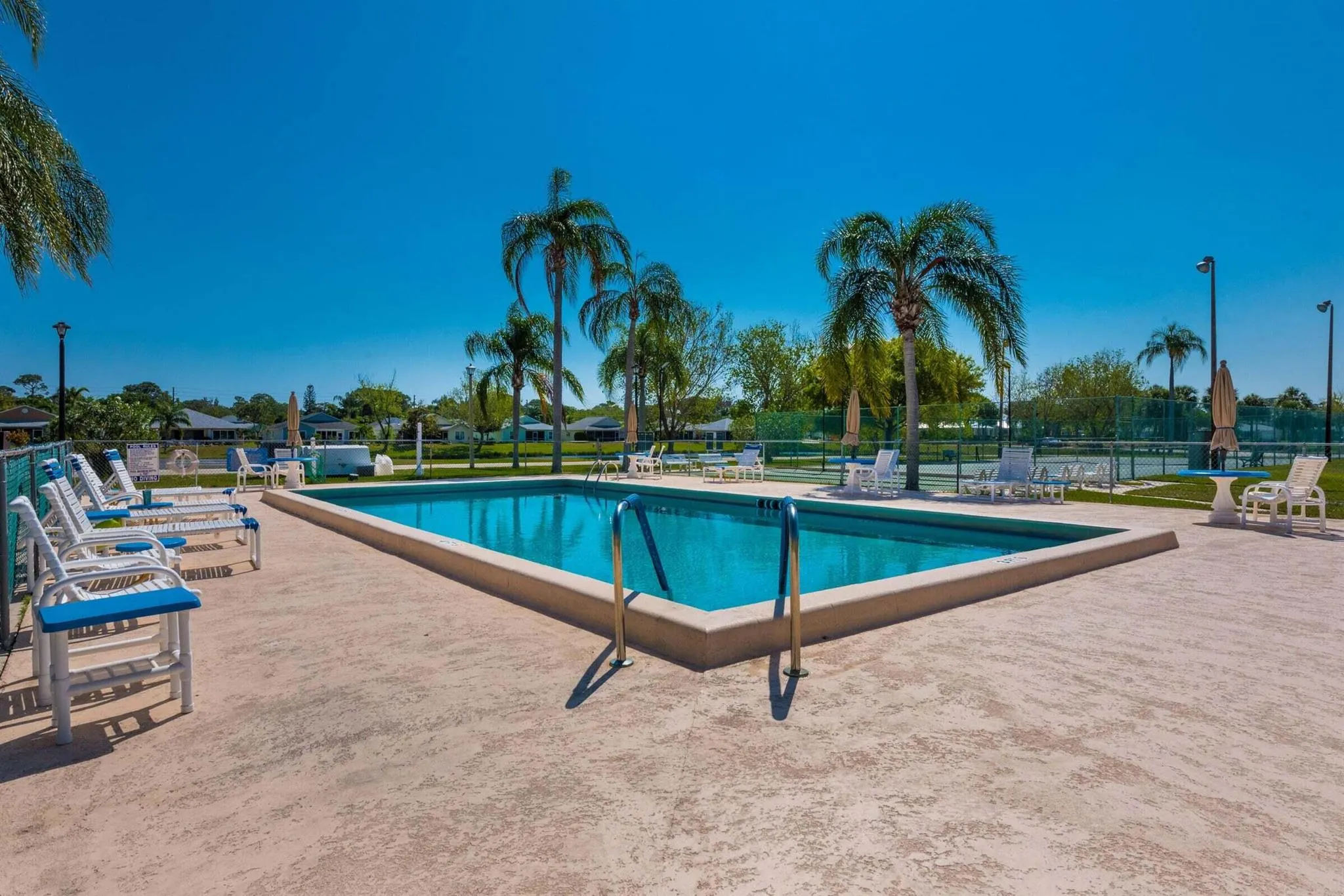 5842 Moss Court, #9