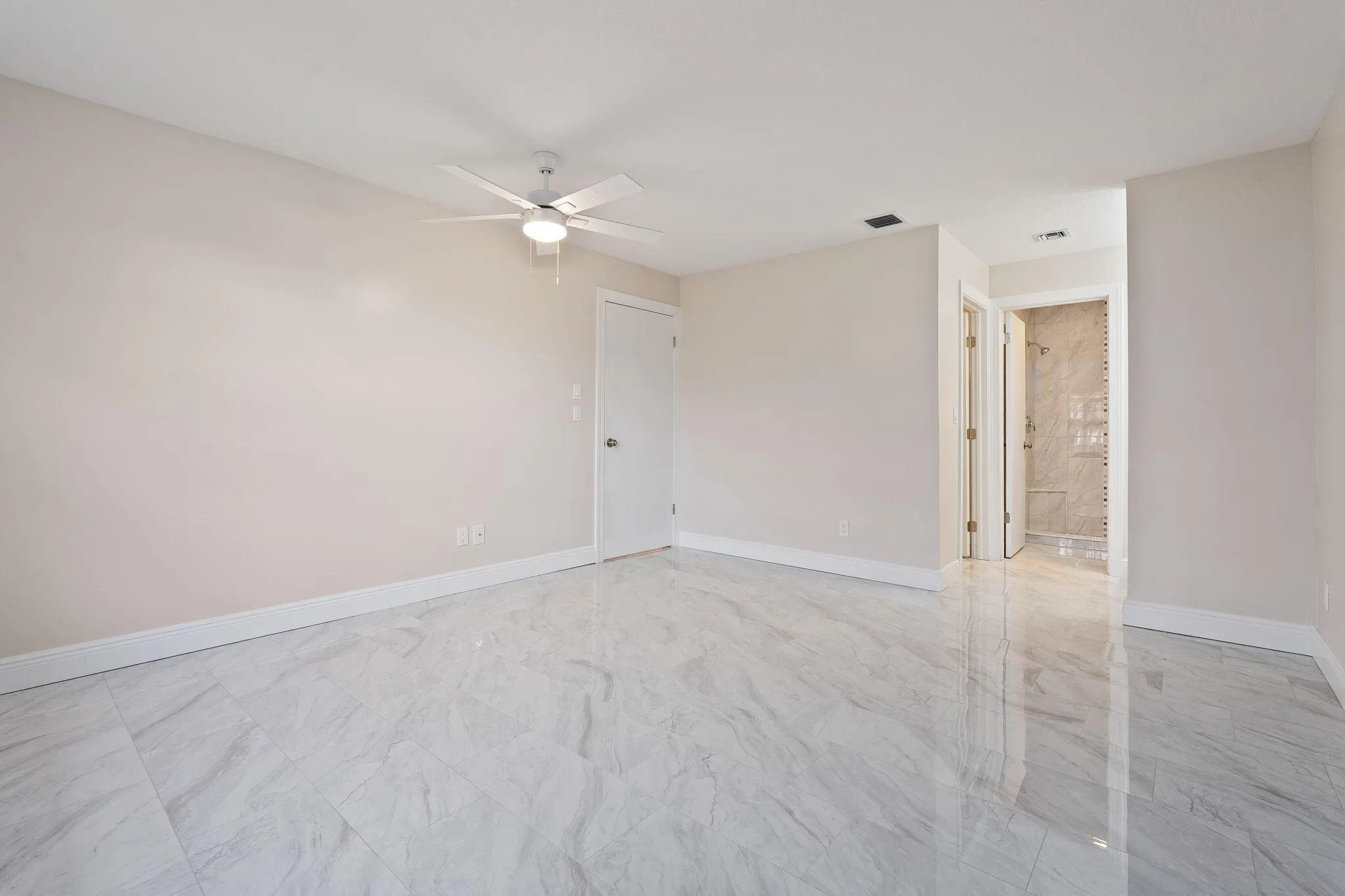 5842 Moss Court, #9