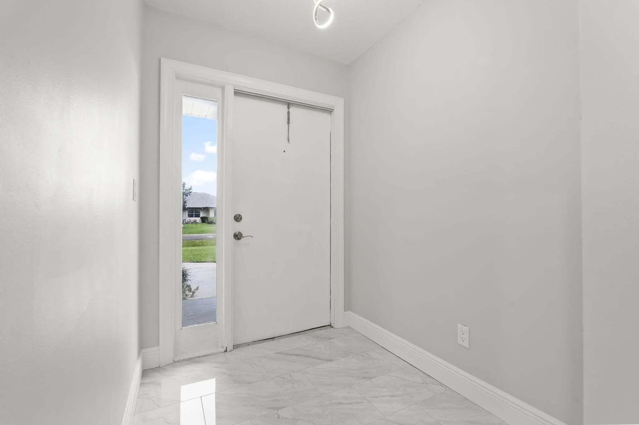 5842 Moss Court, #9
