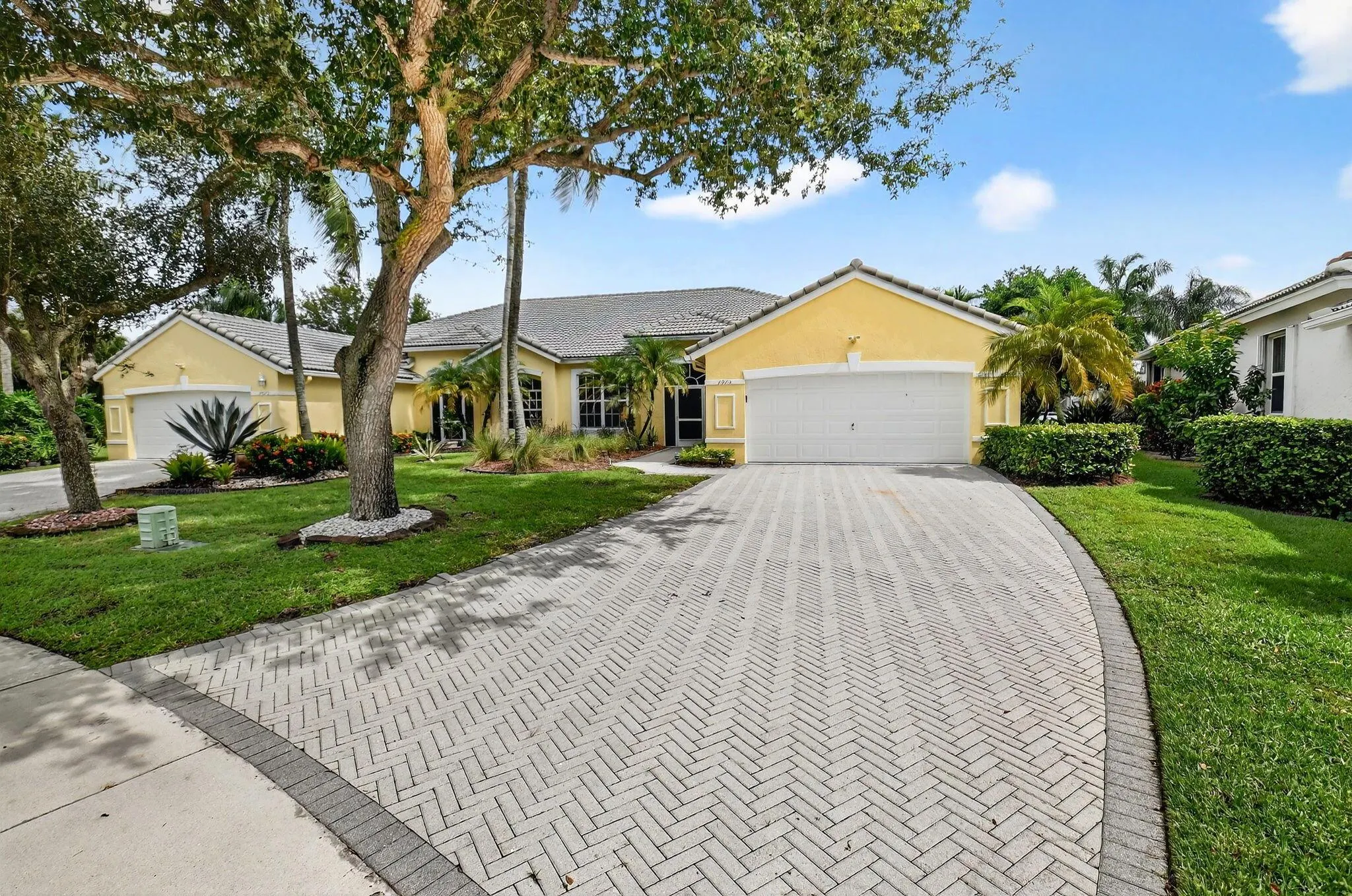 7975 Rockford Road