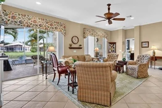 255 NW Toscane Trail