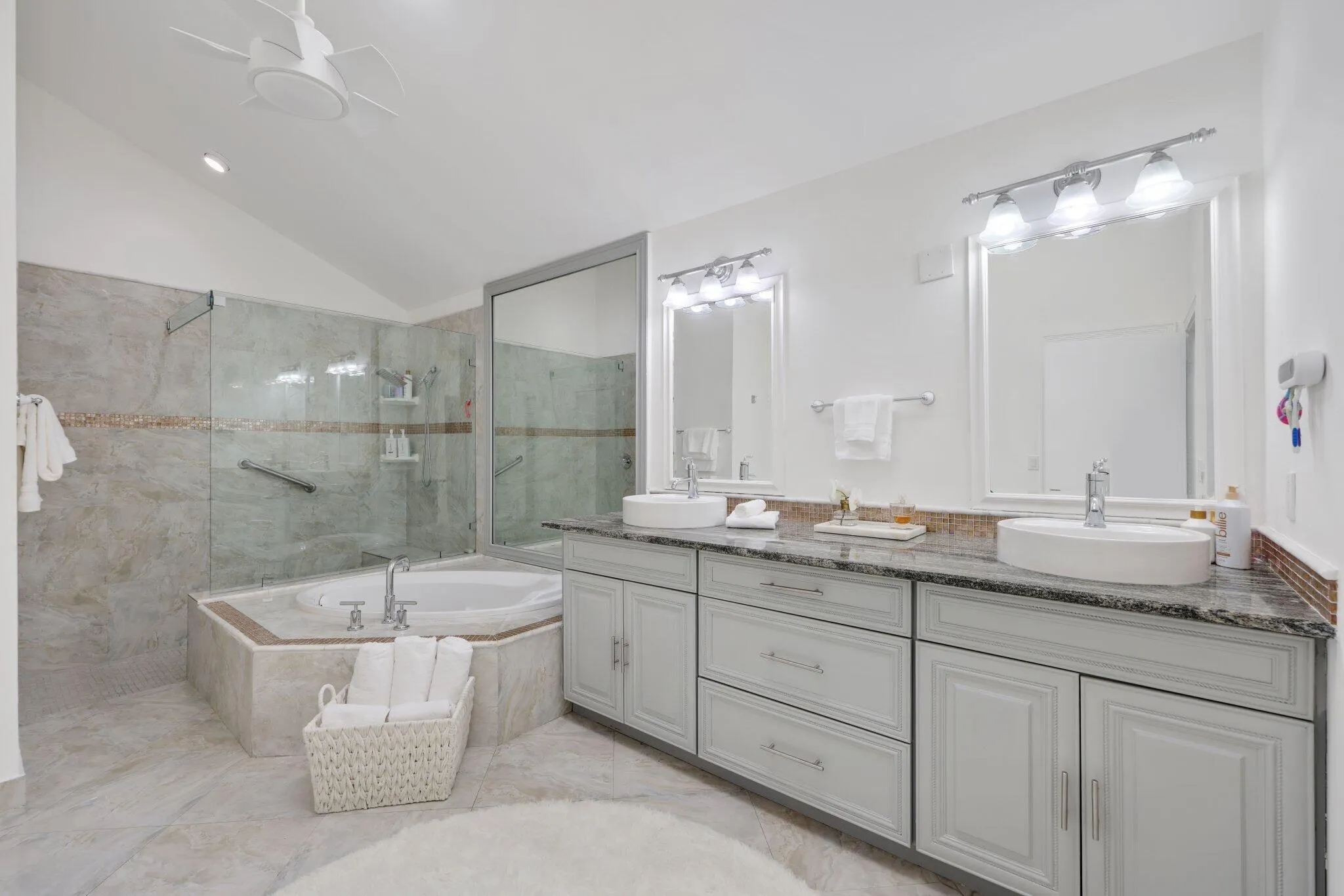 10106 Spyglass Way