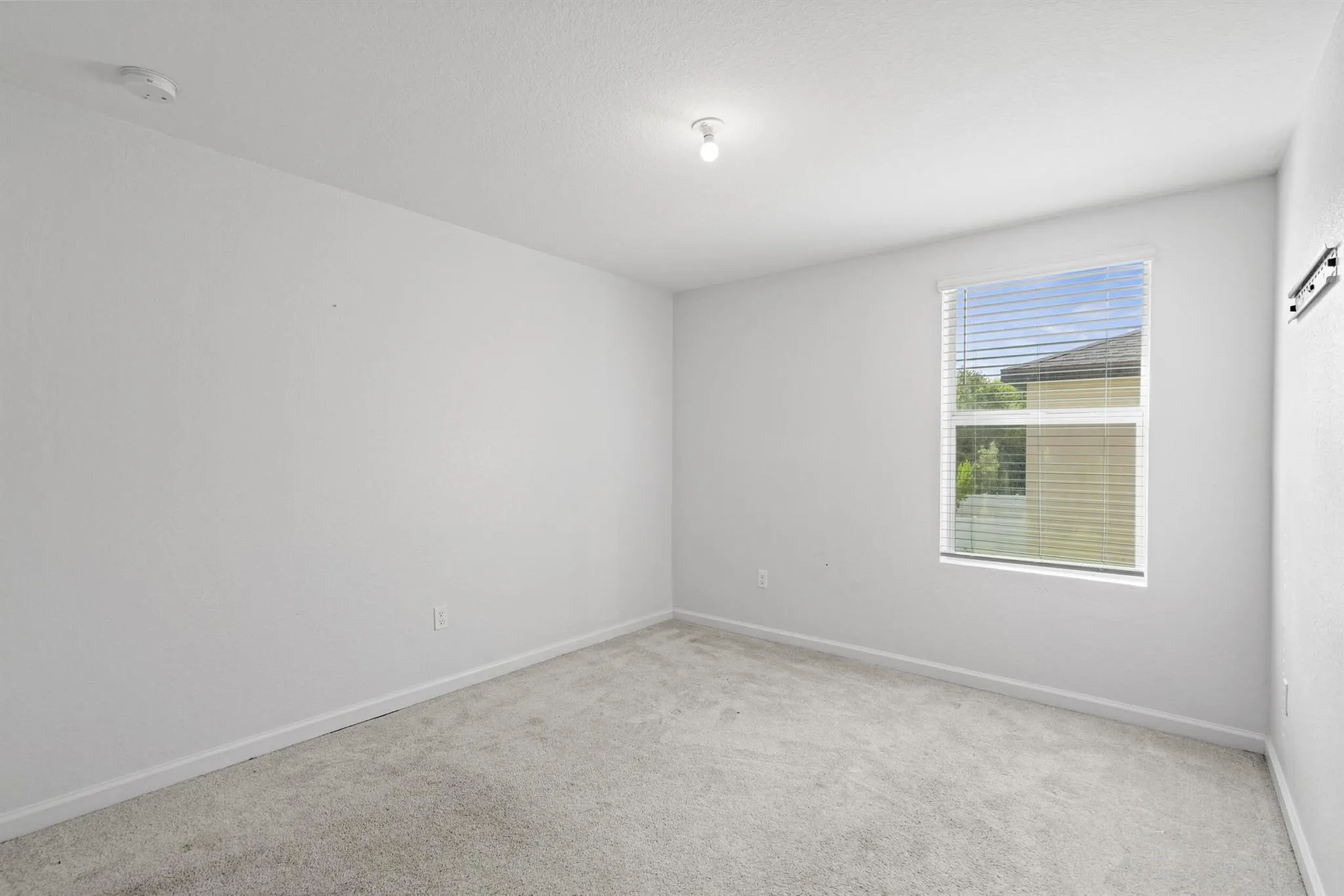 738 Worlington Lane