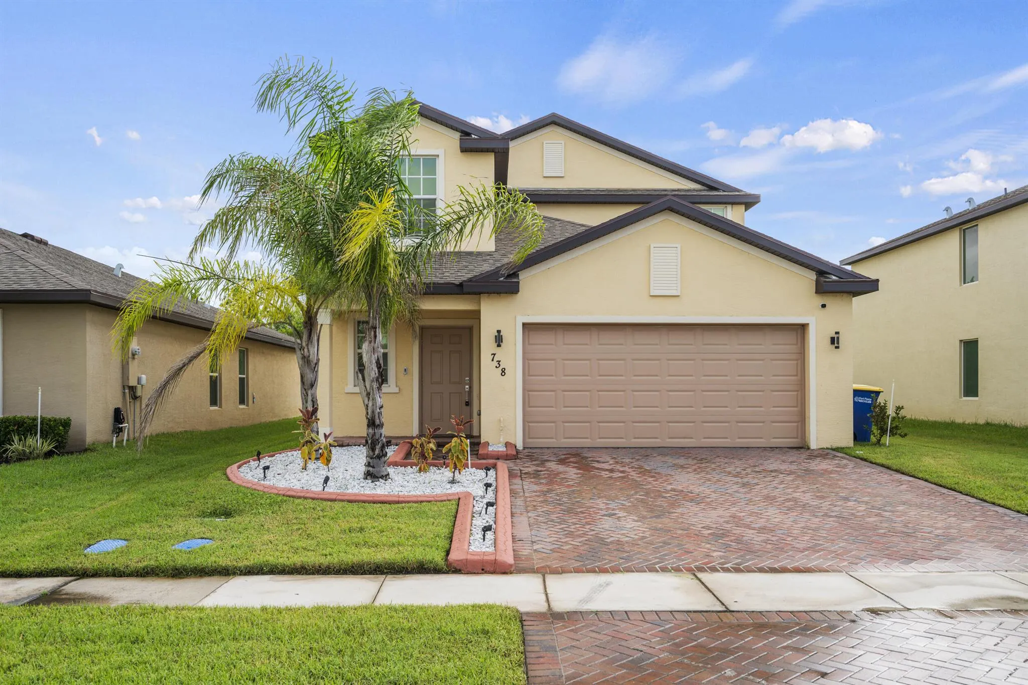 738 Worlington Lane