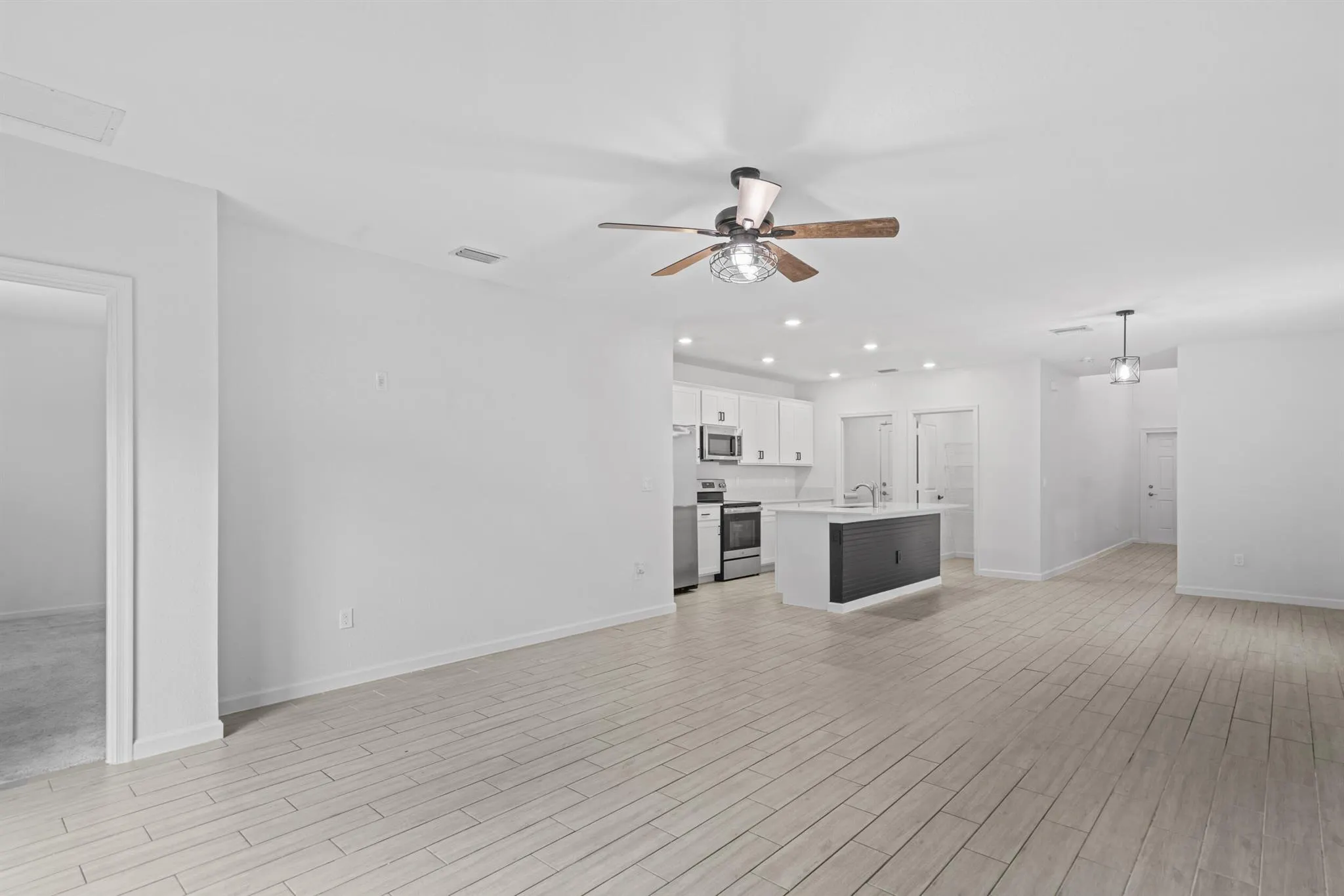 738 Worlington Lane