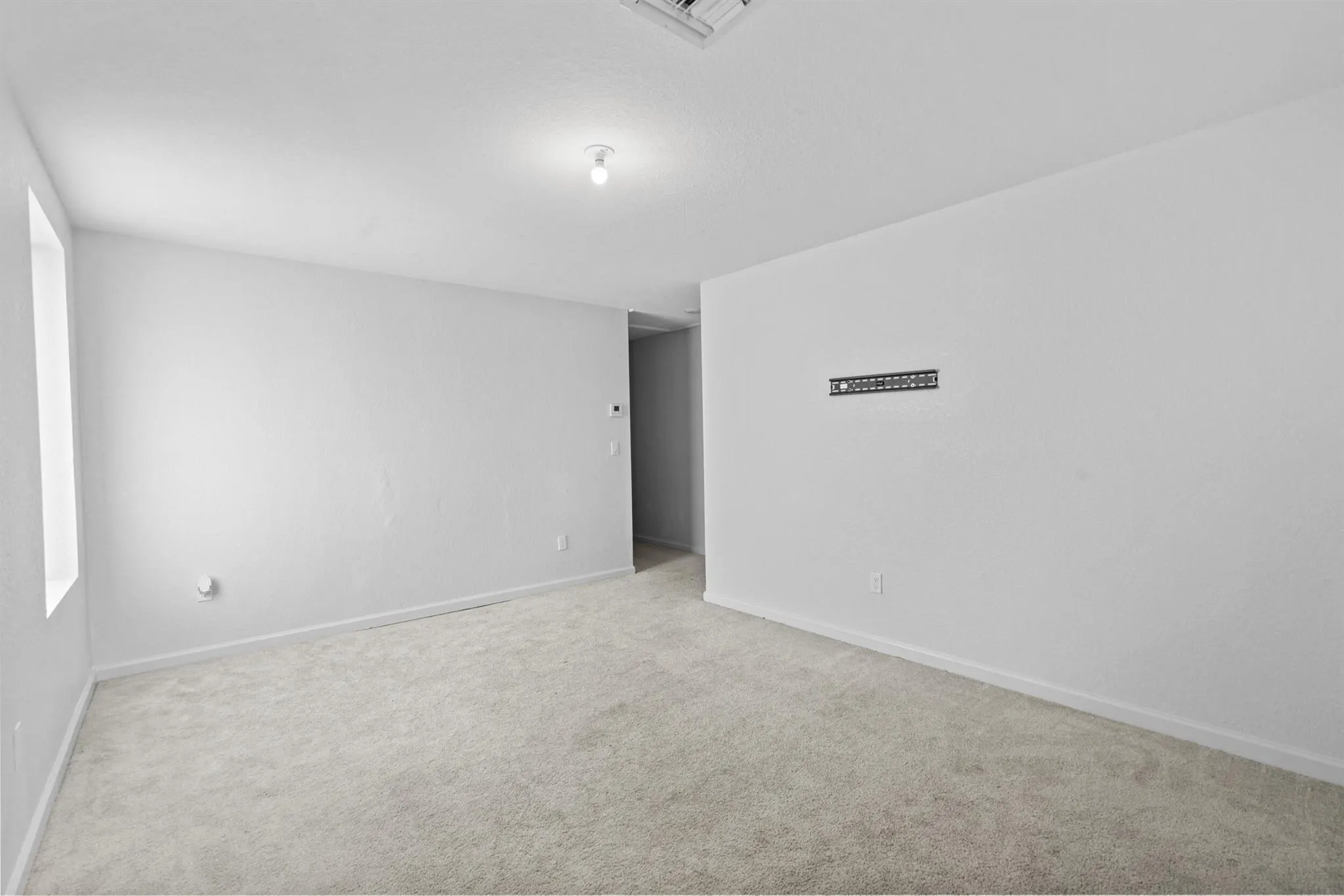 738 Worlington Lane