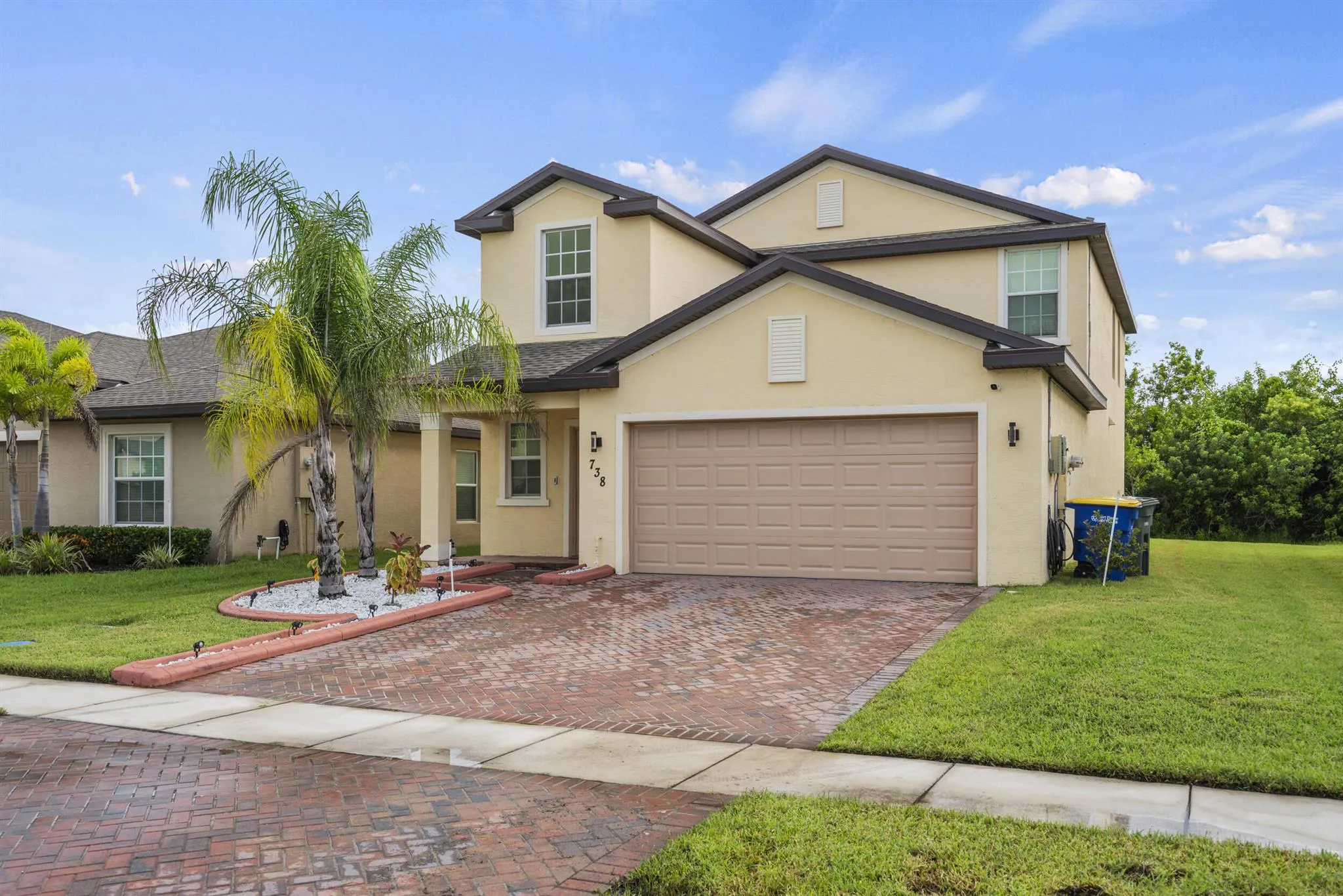738 Worlington Lane