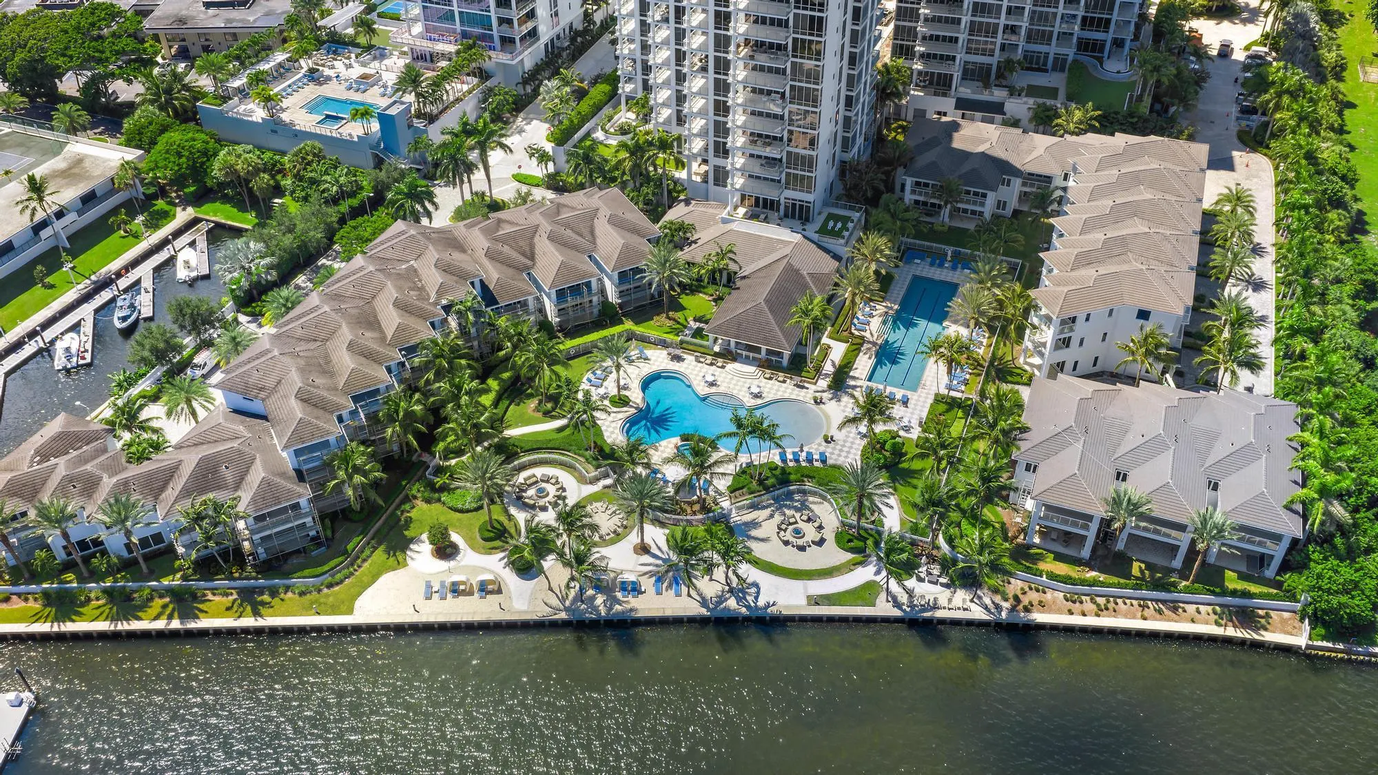 108 Water Club Court N