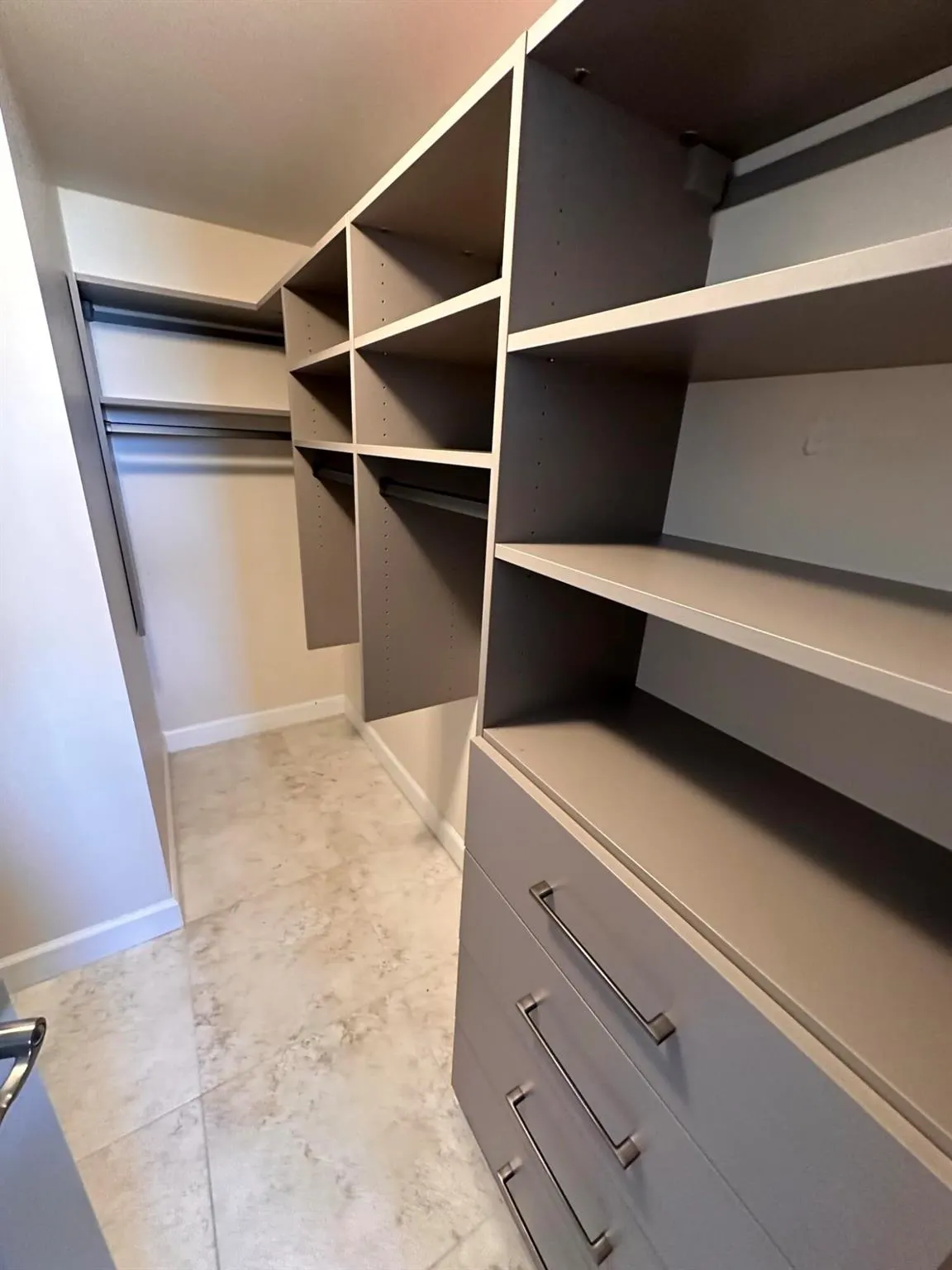 104 Paradise Harbour Blvd, #502
