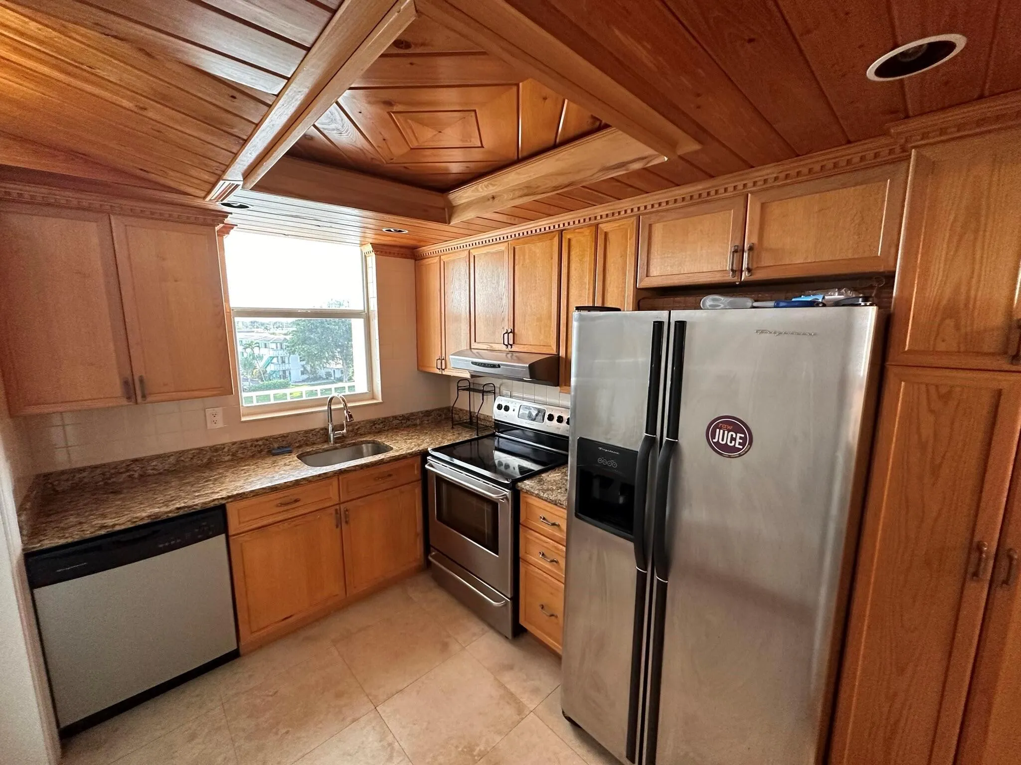 104 Paradise Harbour Blvd, #502