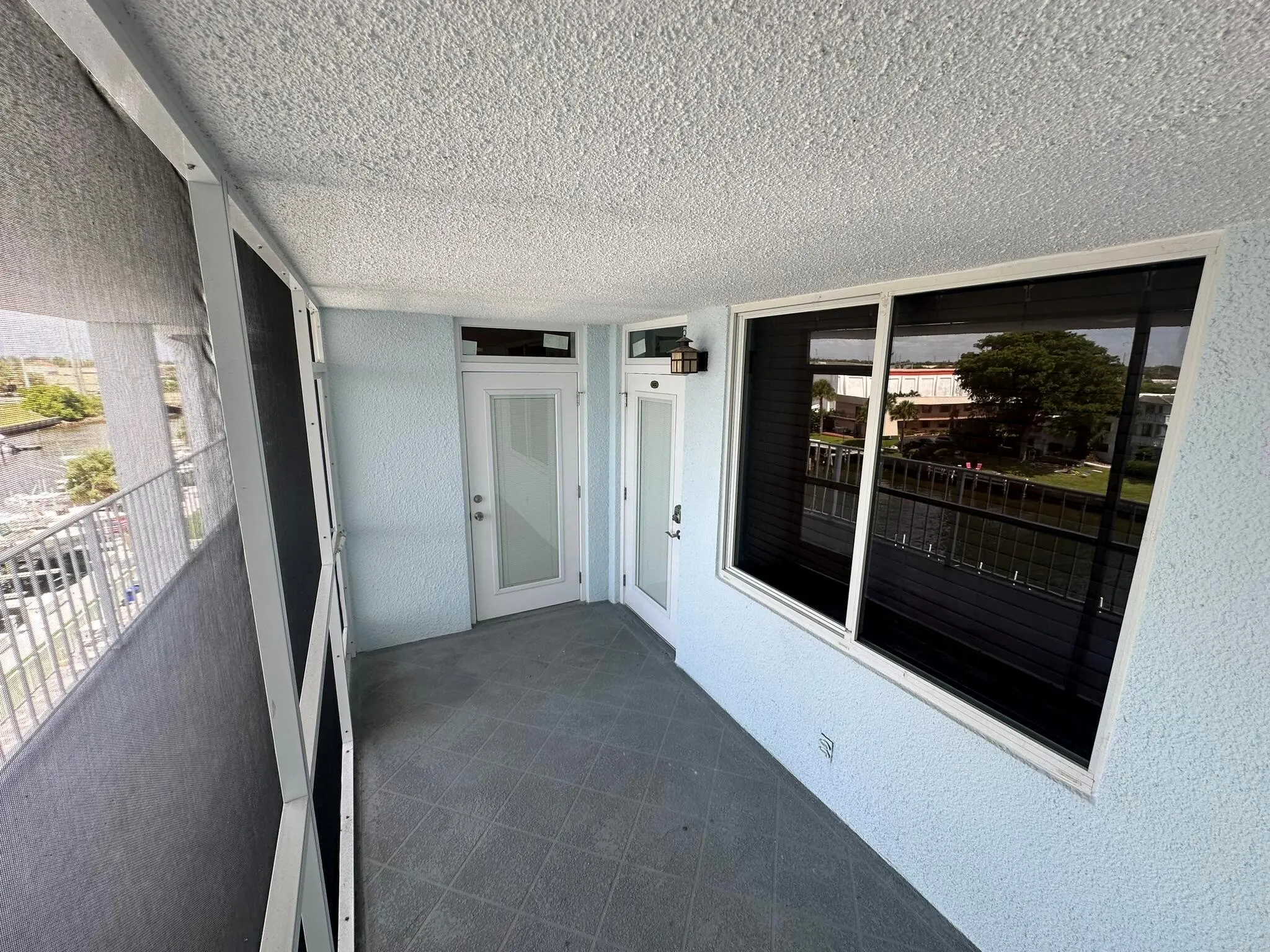 104 Paradise Harbour Blvd, #502