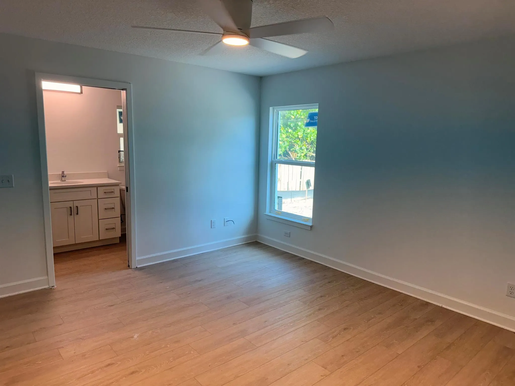 726 SW 18th Place