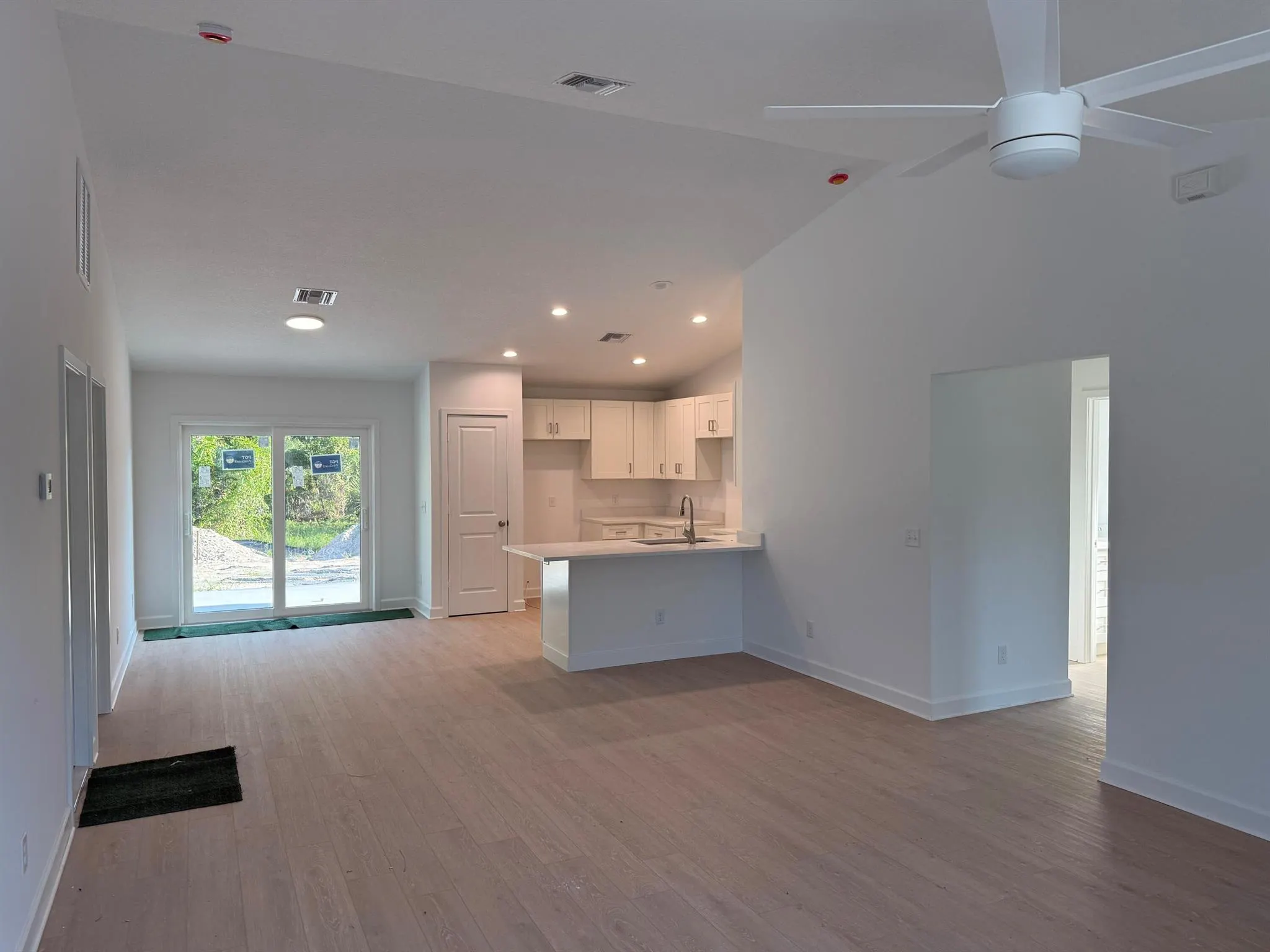 726 SW 18th Place