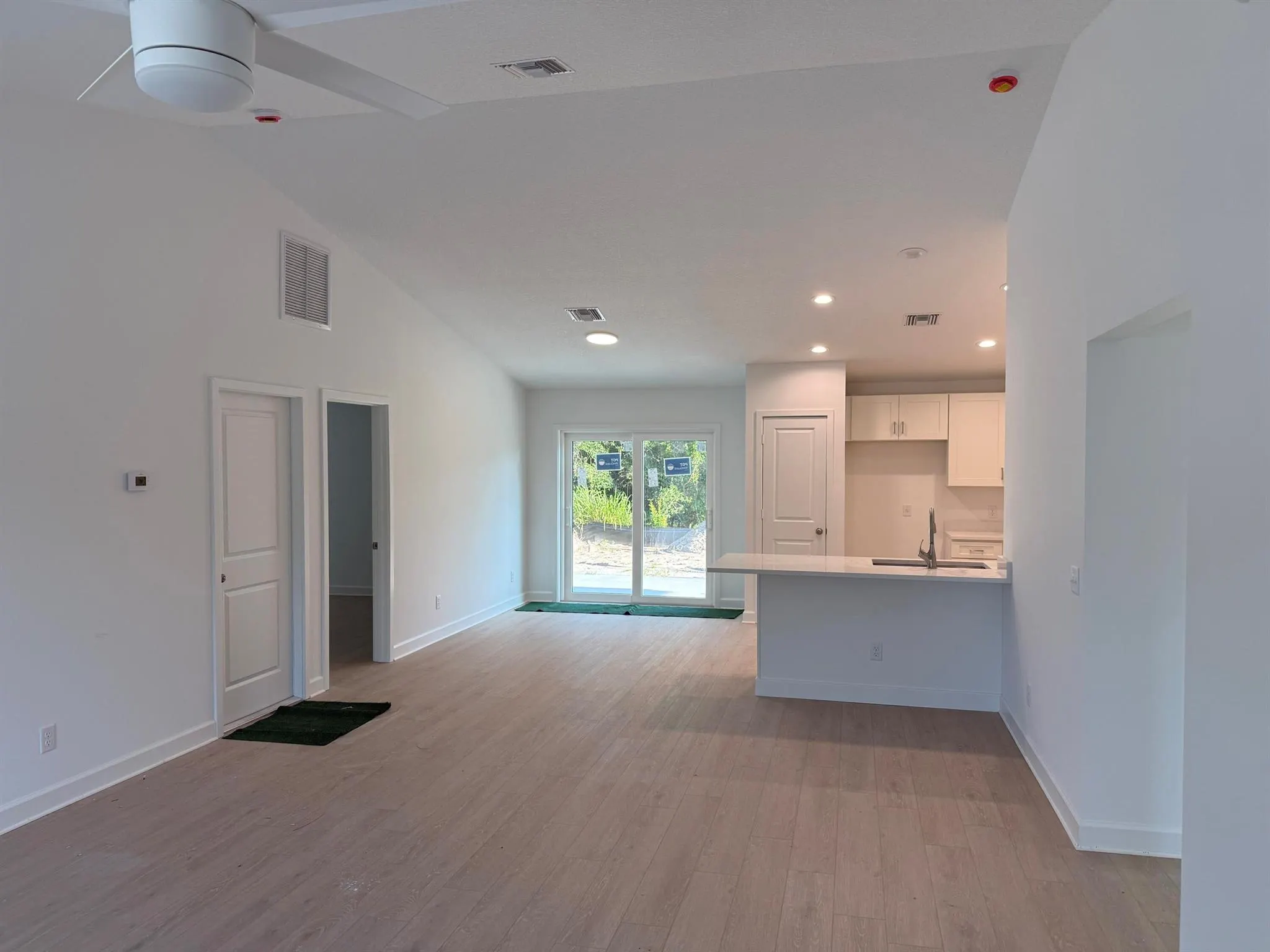 726 SW 18th Place