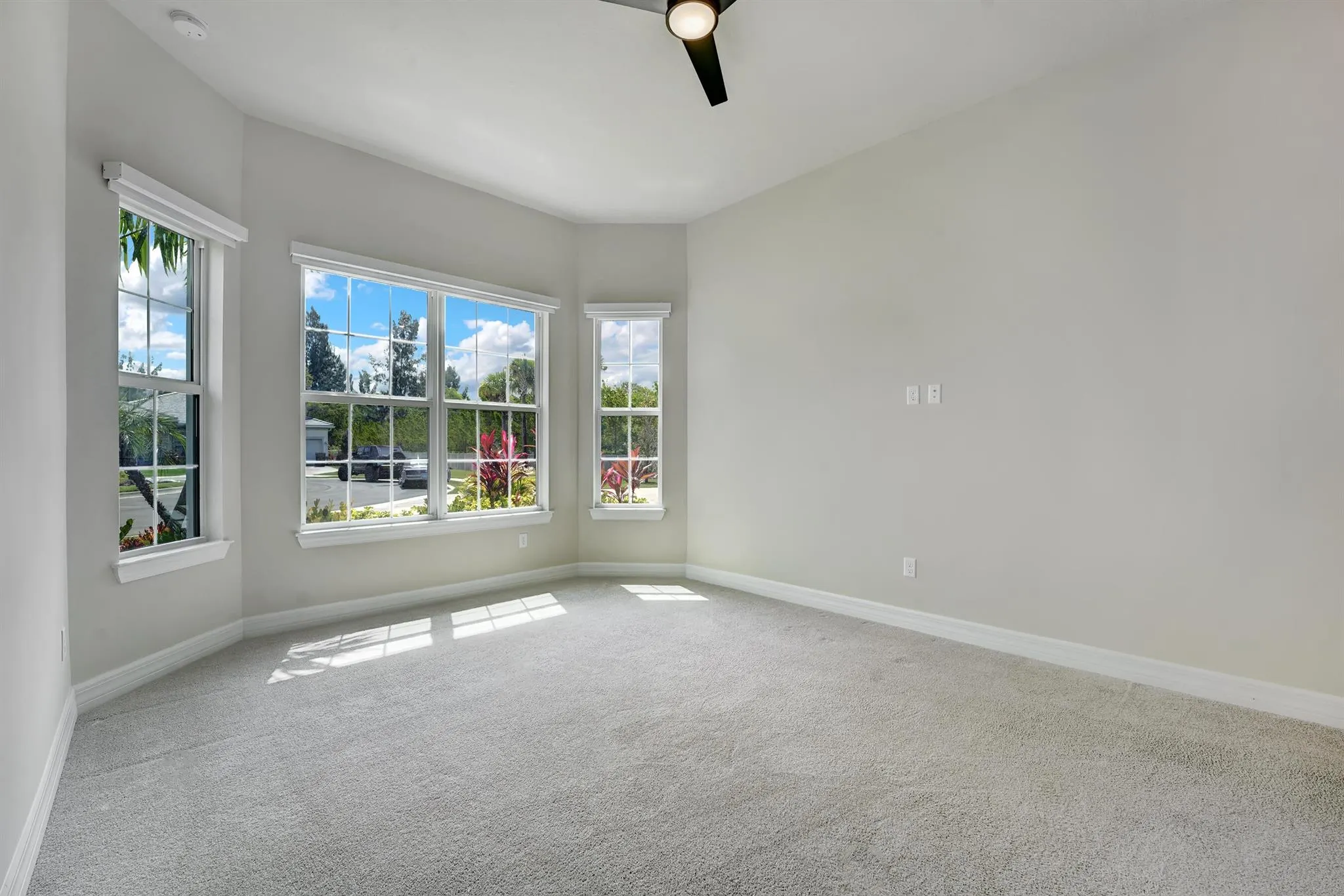 5329 Blue Reed Lane