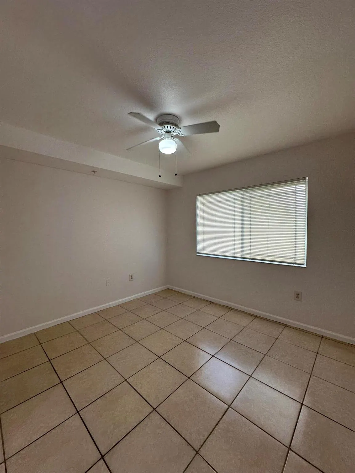 191 SW Palm Drive, #107