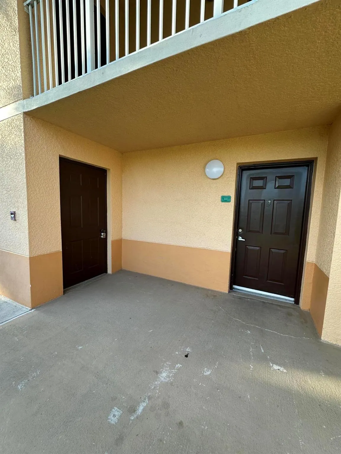 191 SW Palm Drive, #107