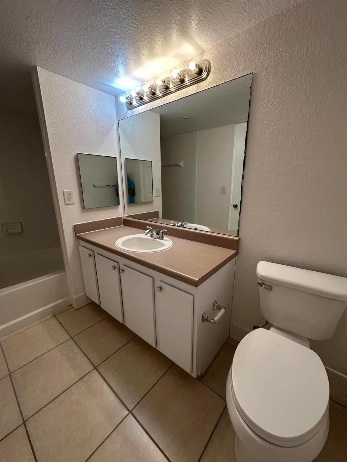 191 SW Palm Drive, #107