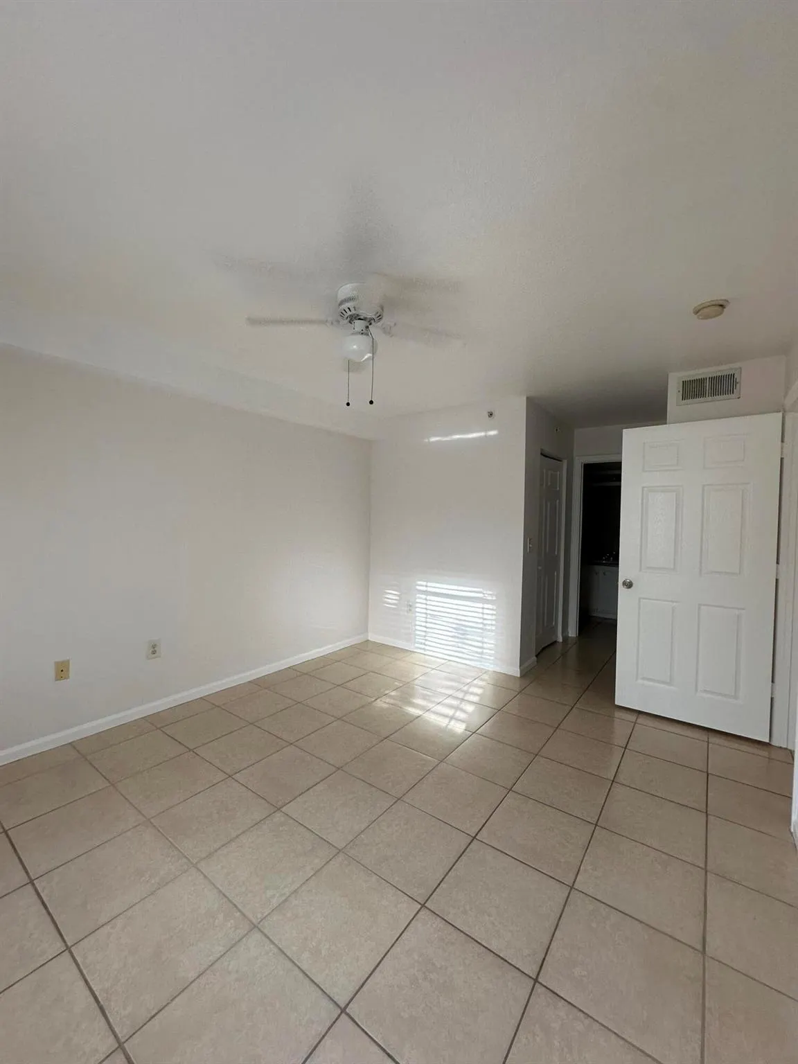 191 SW Palm Drive, #107