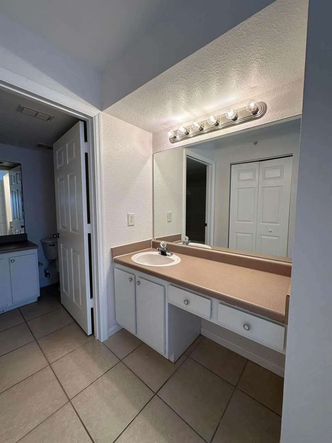 191 SW Palm Drive, #107