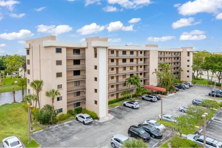 7770 Tahiti Lane, #405