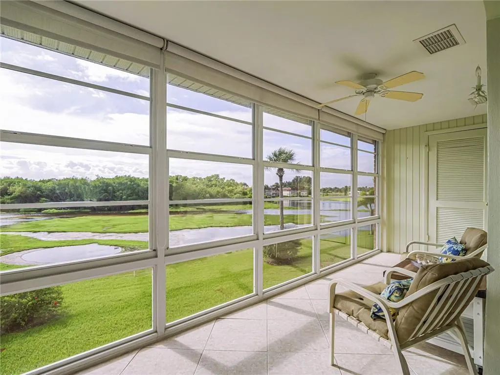69 Royal Oak Court, #207