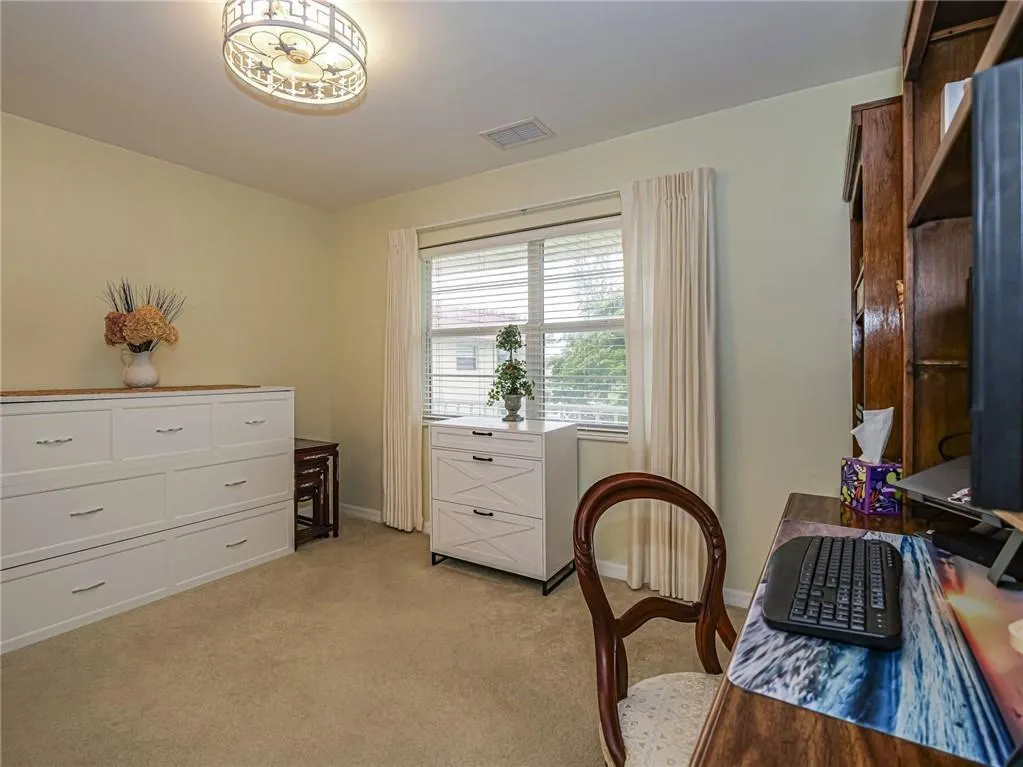 69 Royal Oak Court, #207
