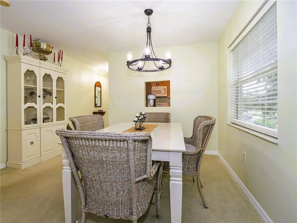 69 Royal Oak Court, #207
