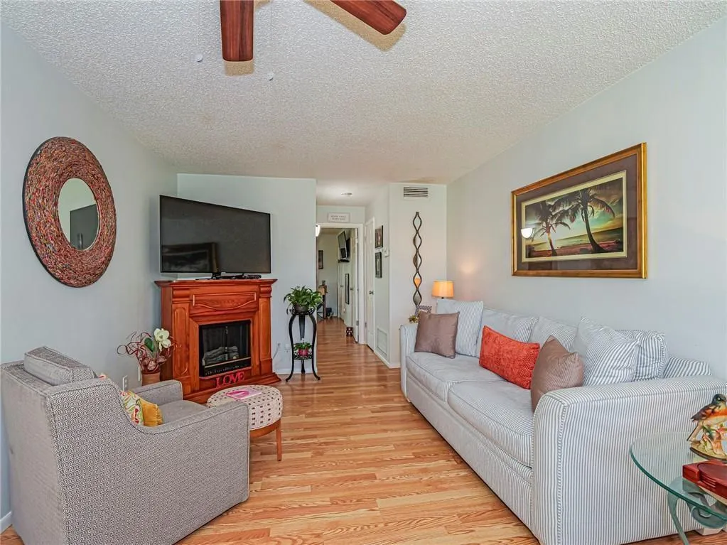 73 Royal Oak Court, #203