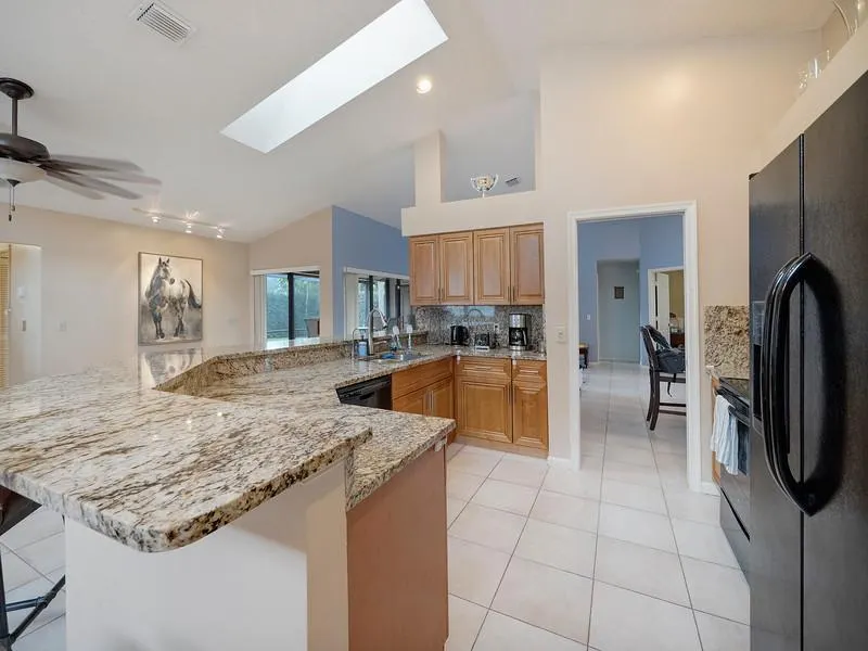 1572 Primrose Lane