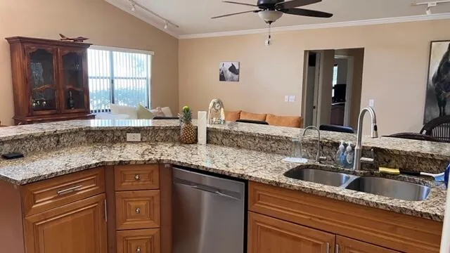 1572 Primrose Lane