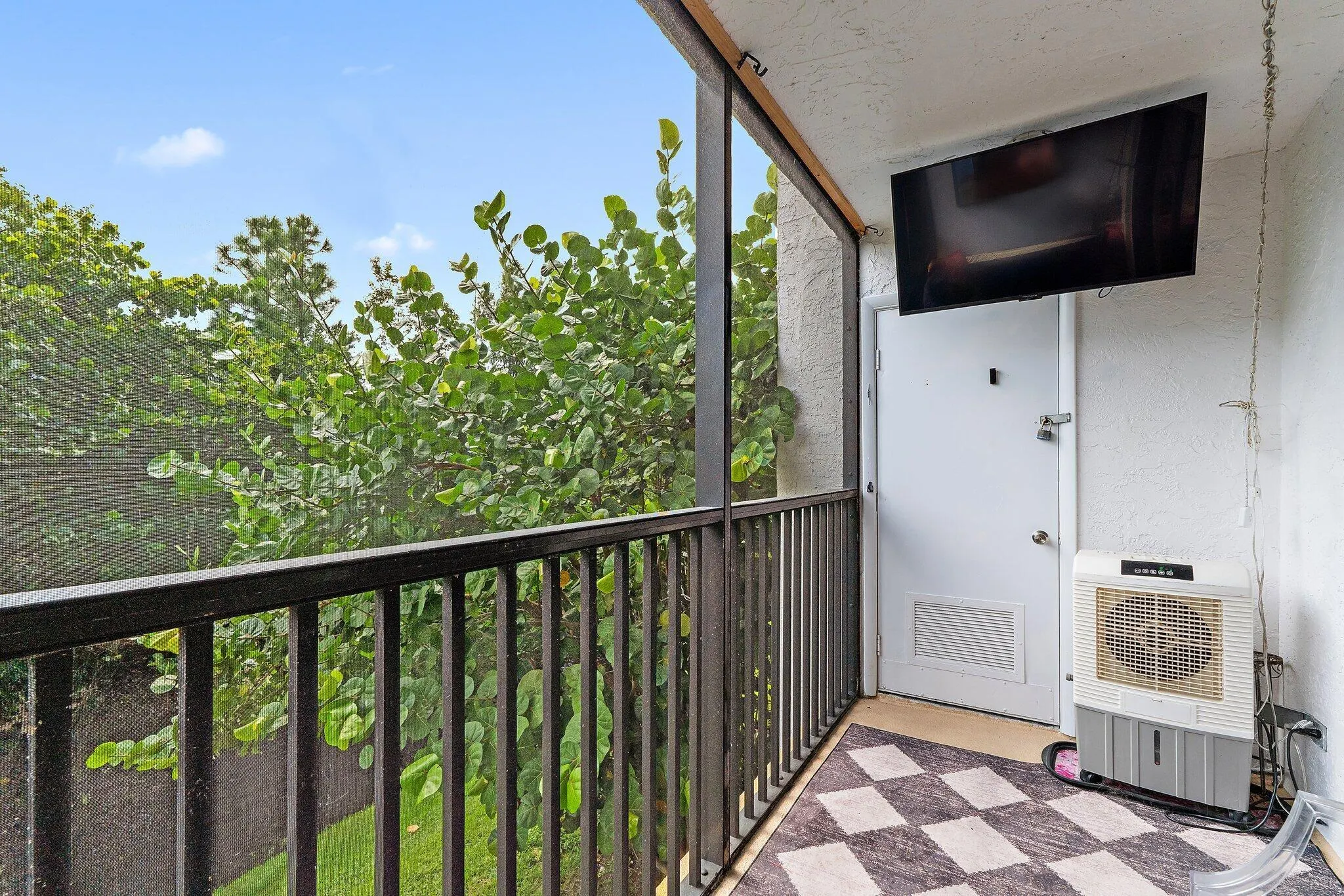 1605 S Us Highway 1, #F202