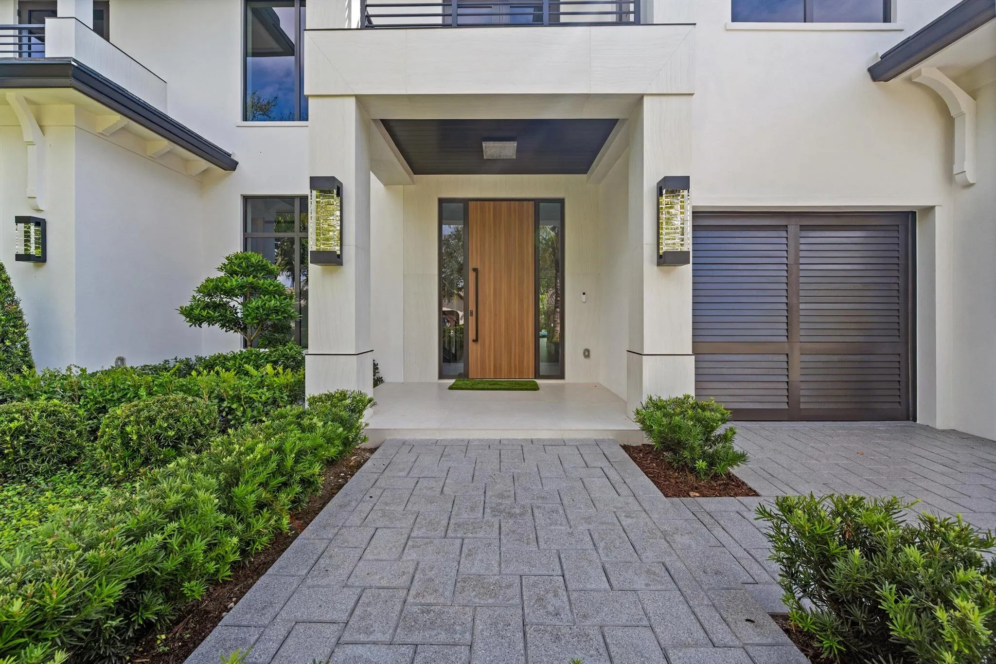 1560 SW 6th Avenue SW
