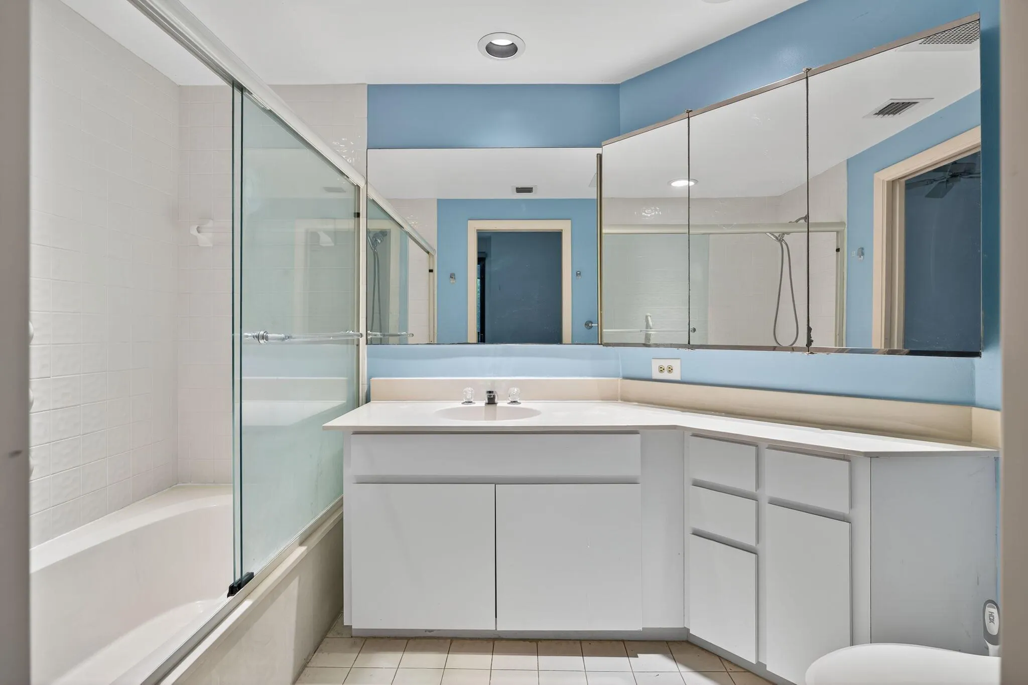 221 NE Plantation Road, #213