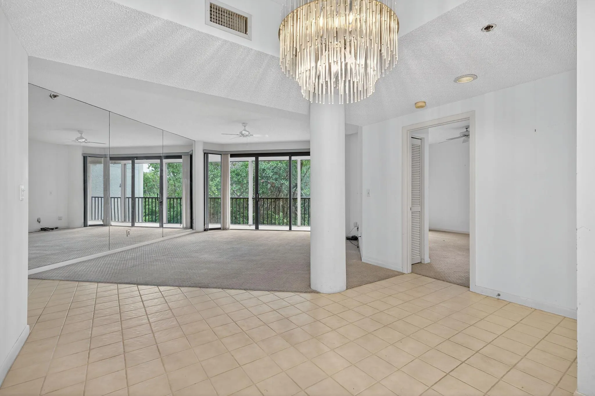 221 NE Plantation Road, #213