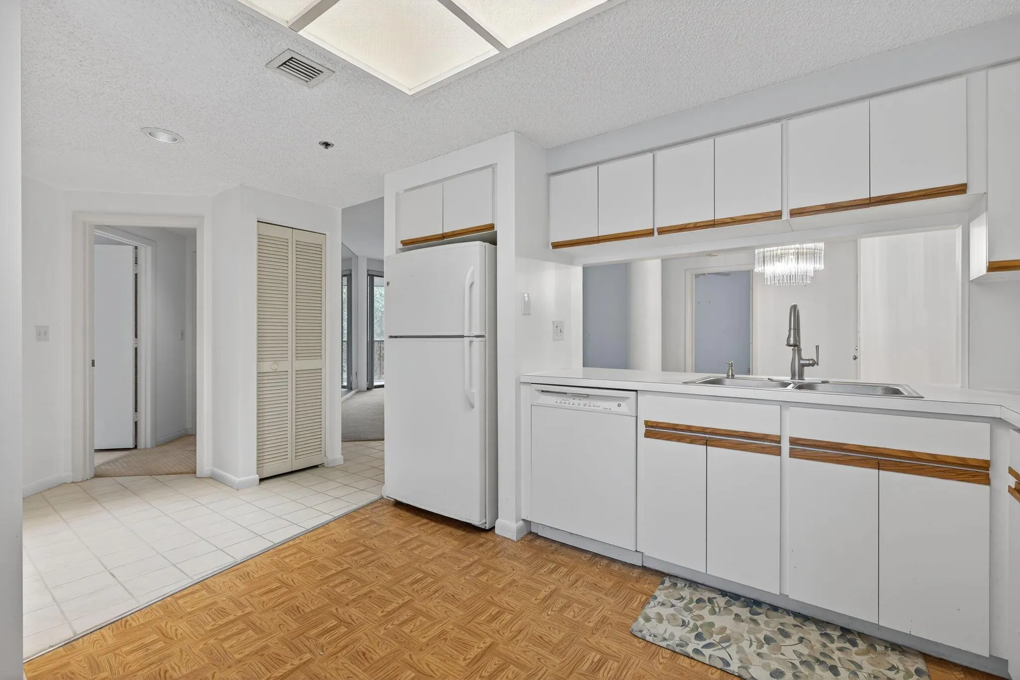 221 NE Plantation Road, #213