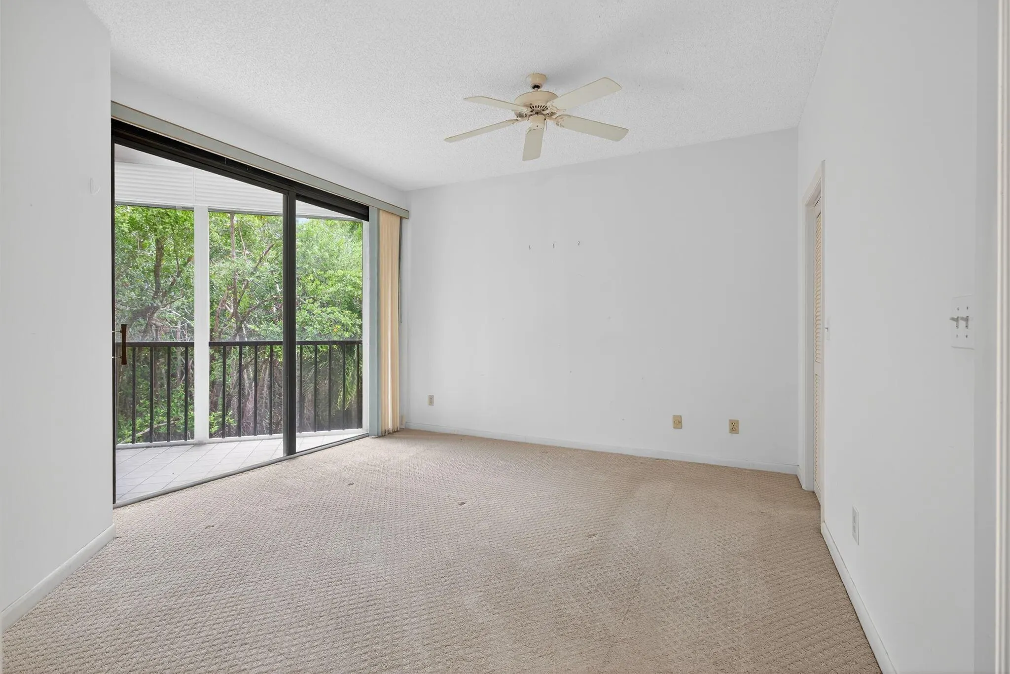221 NE Plantation Road, #213