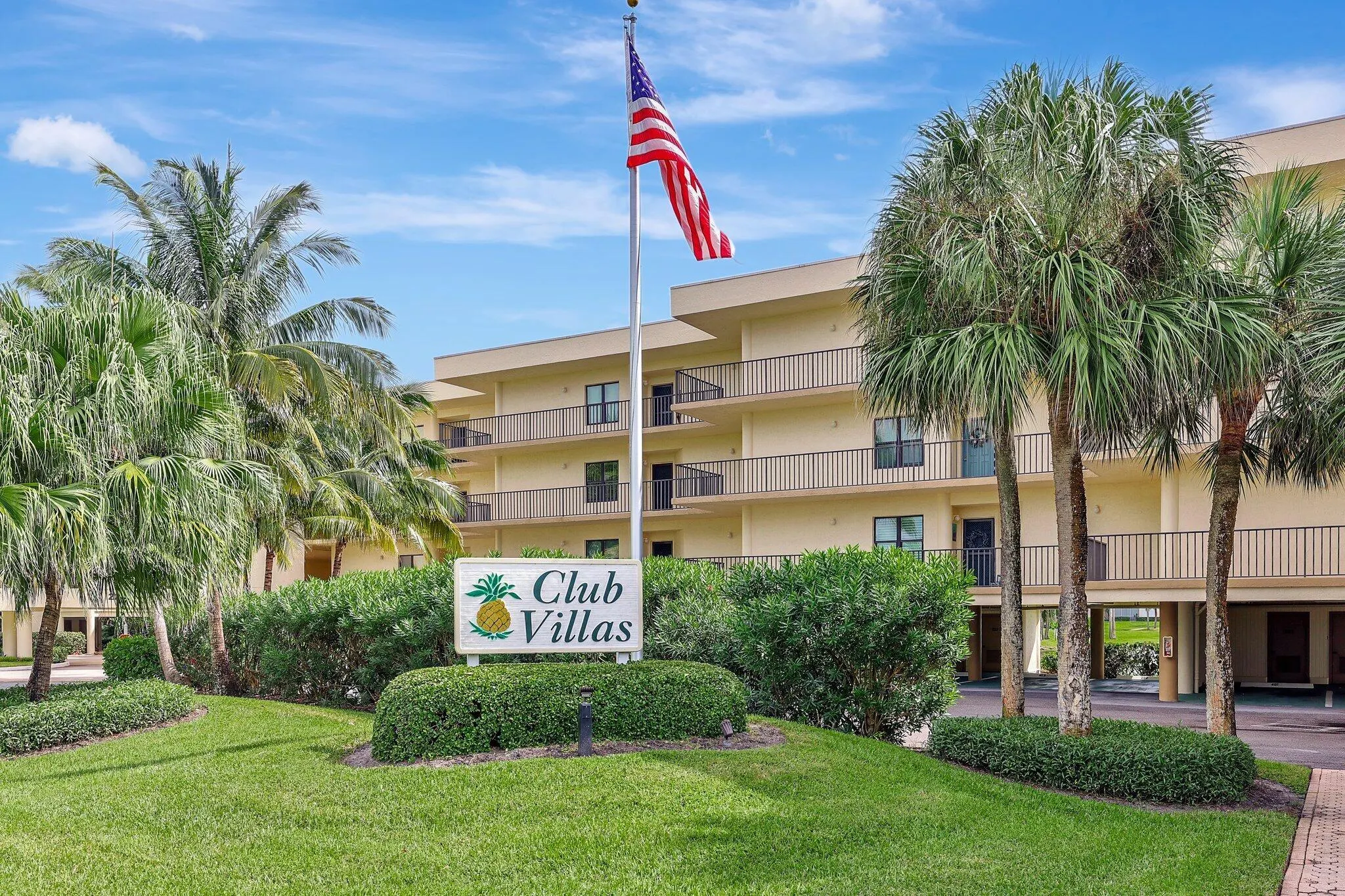 221 NE Plantation Road, #213