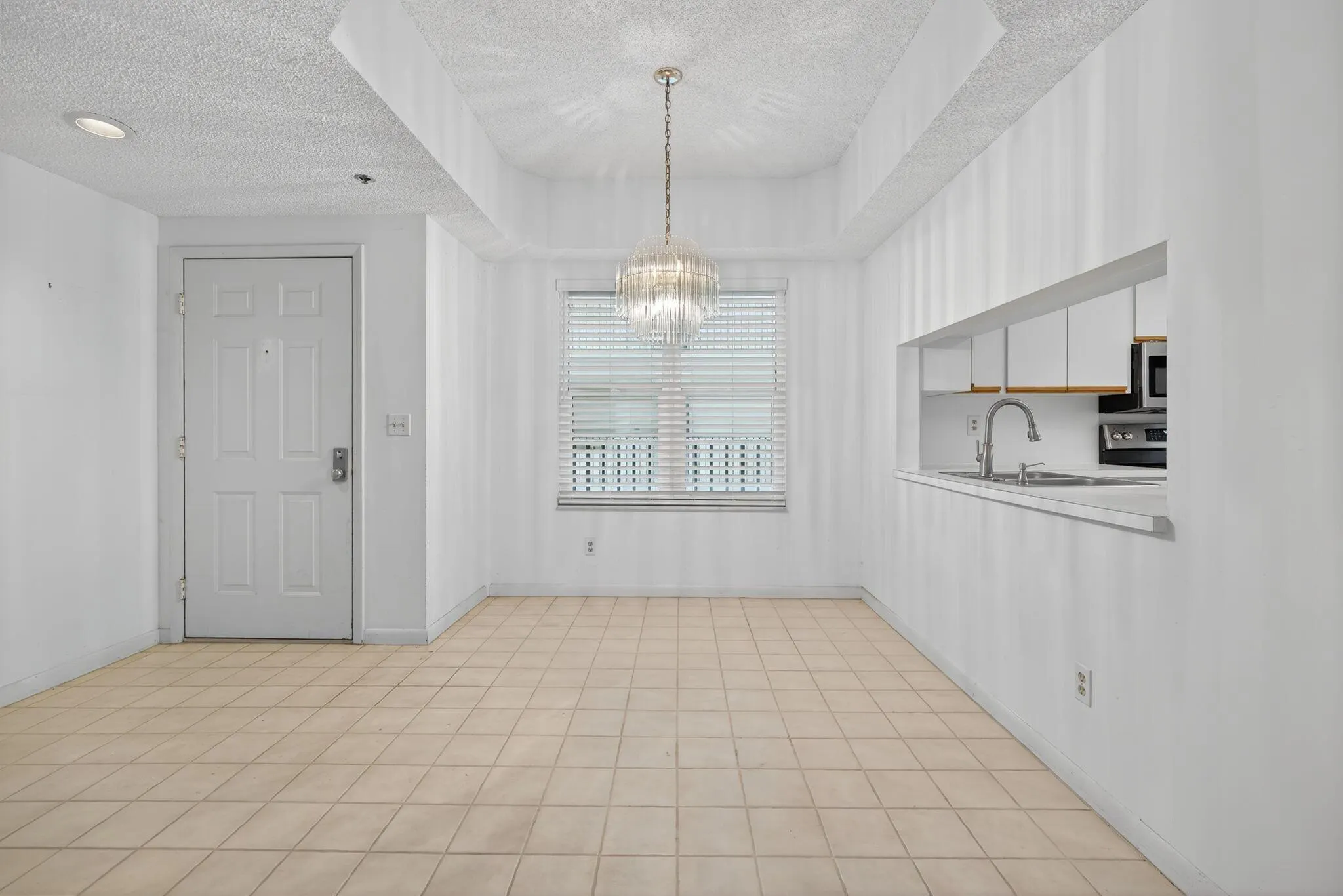221 NE Plantation Road, #213