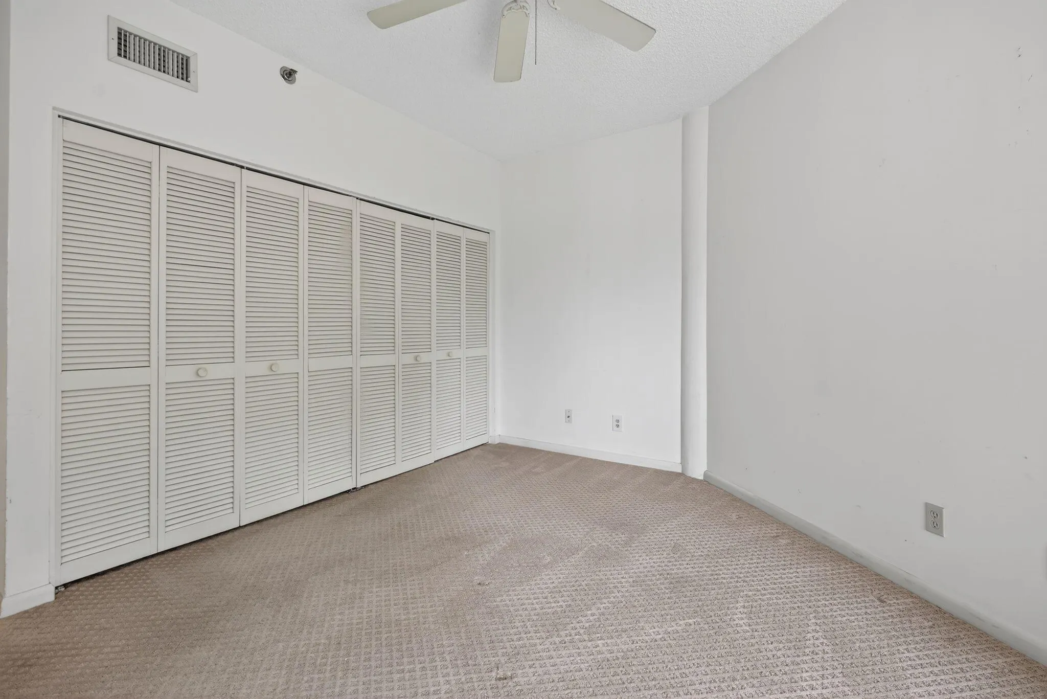 221 NE Plantation Road, #213