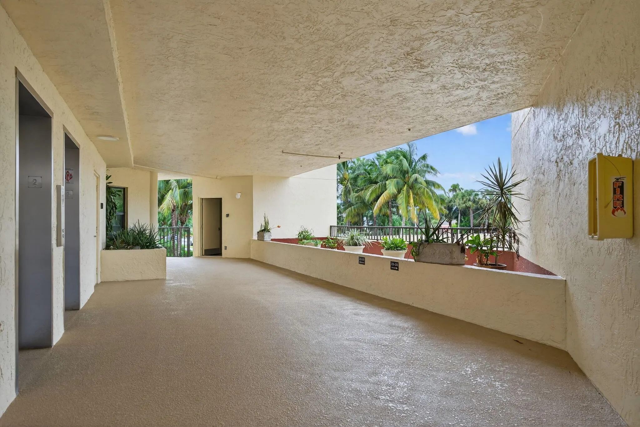 221 NE Plantation Road, #213