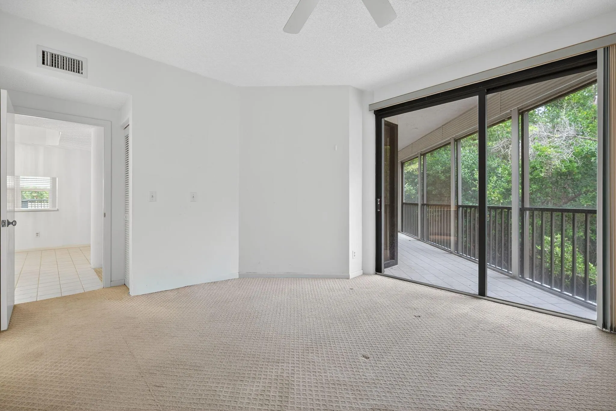 221 NE Plantation Road, #213