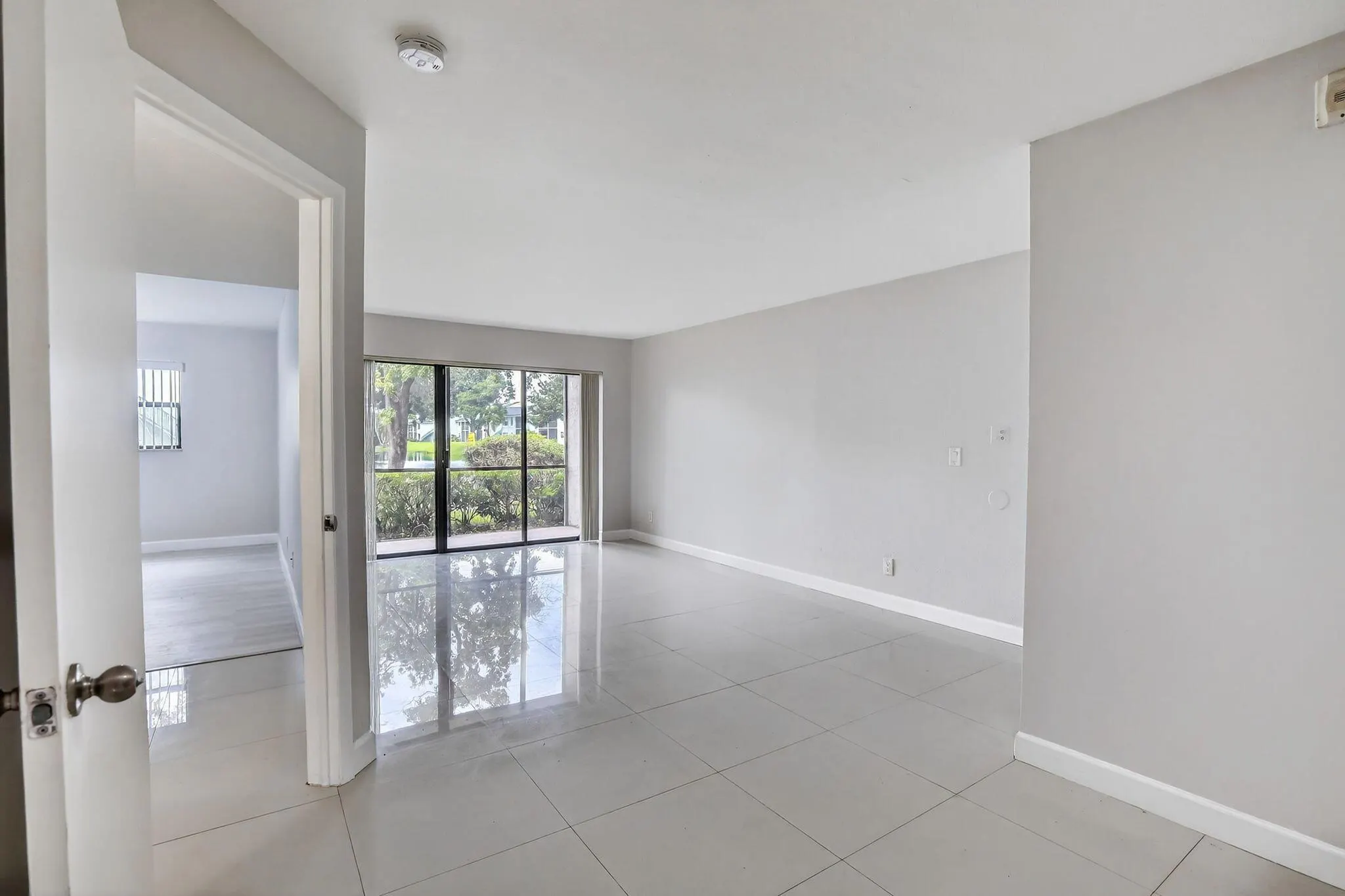 8789 NW 39 Street, #8789