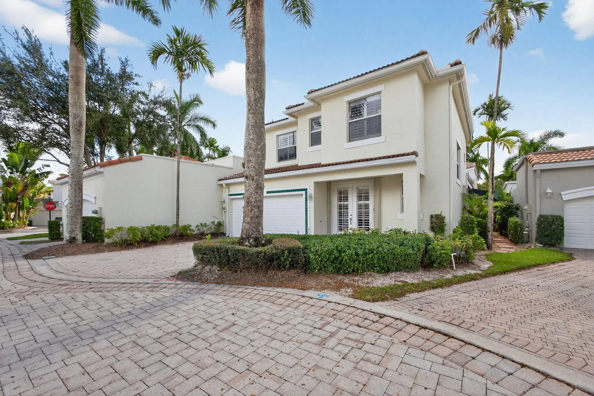 7641 Gumbo Limbo Court