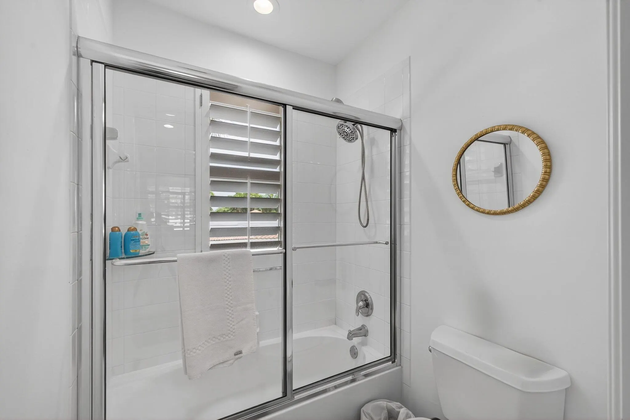 7641 Gumbo Limbo Court