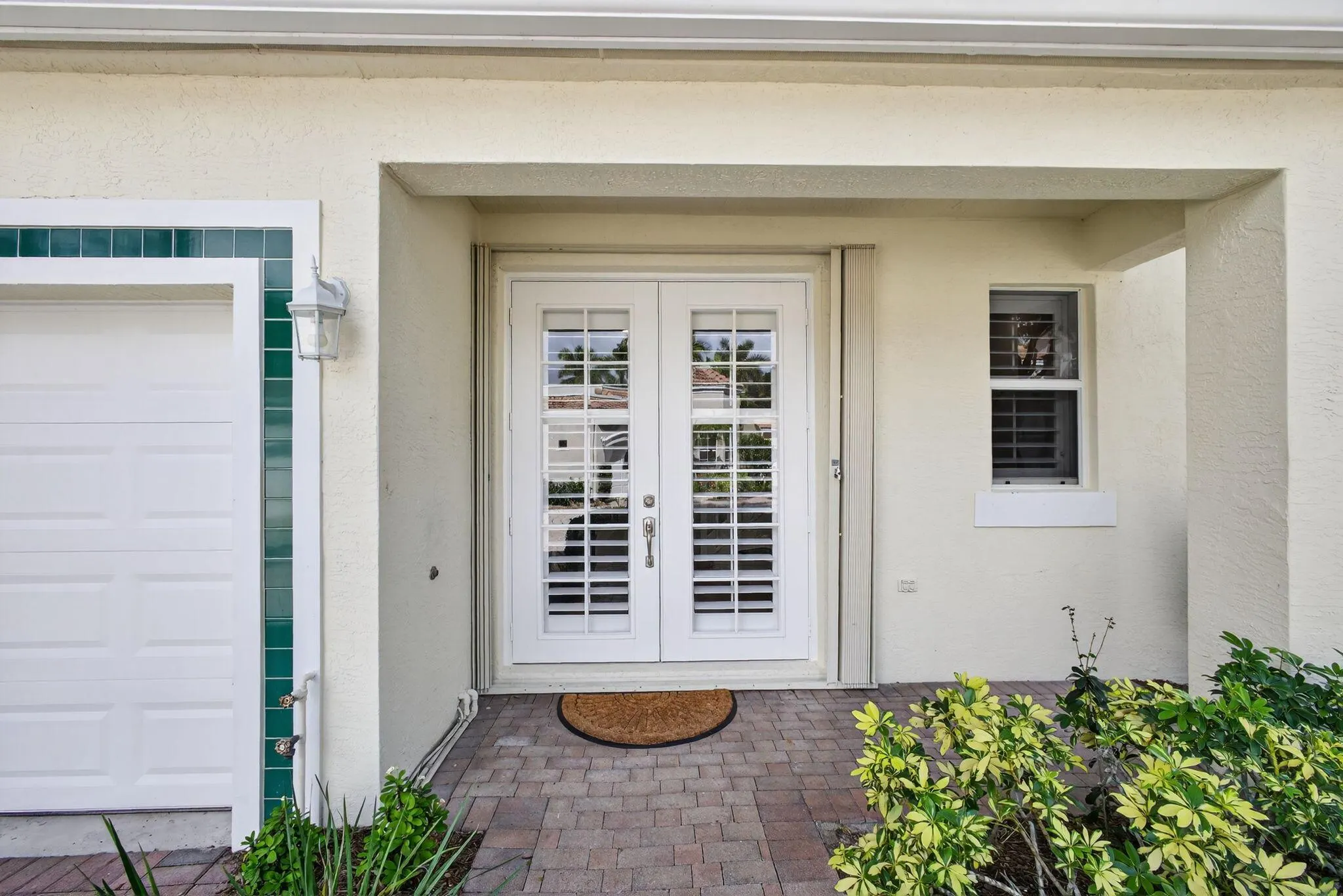 7641 Gumbo Limbo Court