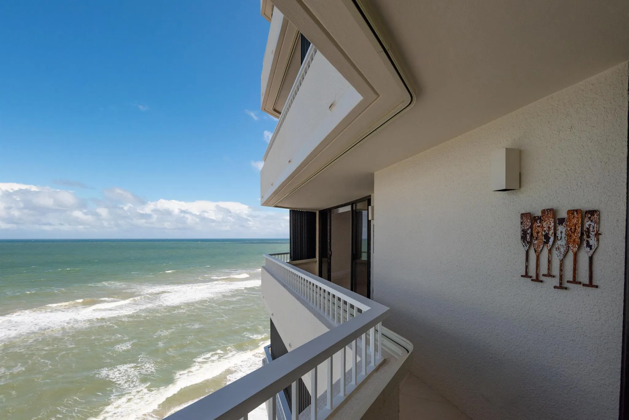 5070 N Ocean Drive, #10a